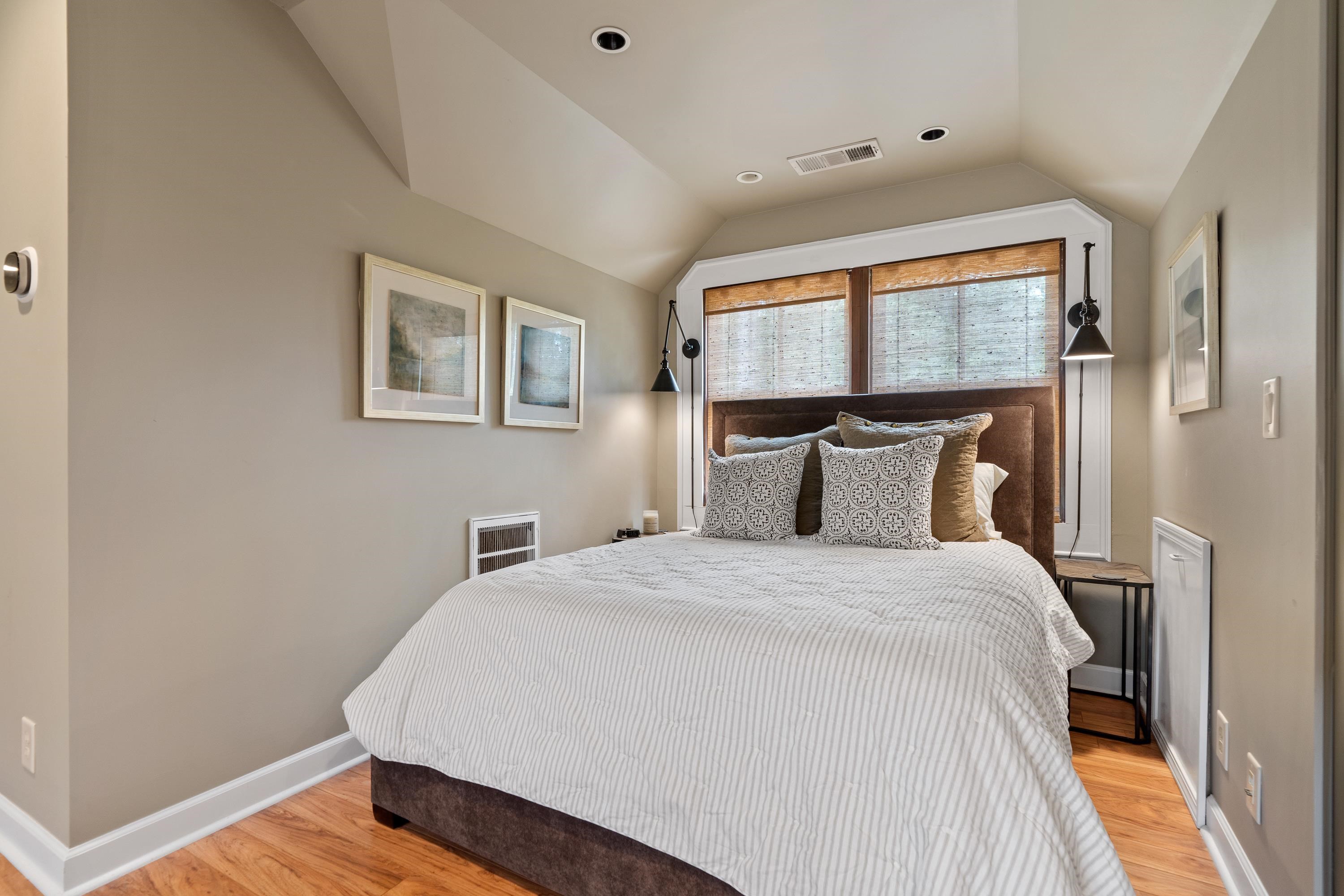 189 REYNOLDS DRIVE image 61