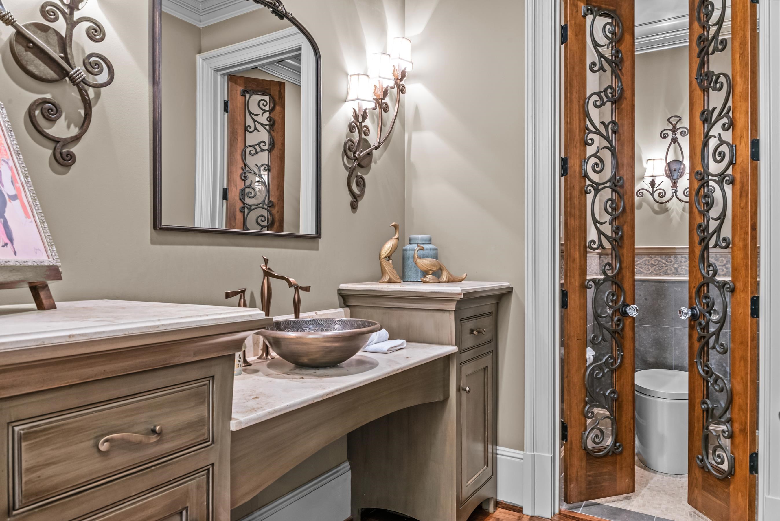 2260 SANDY FORD image 35