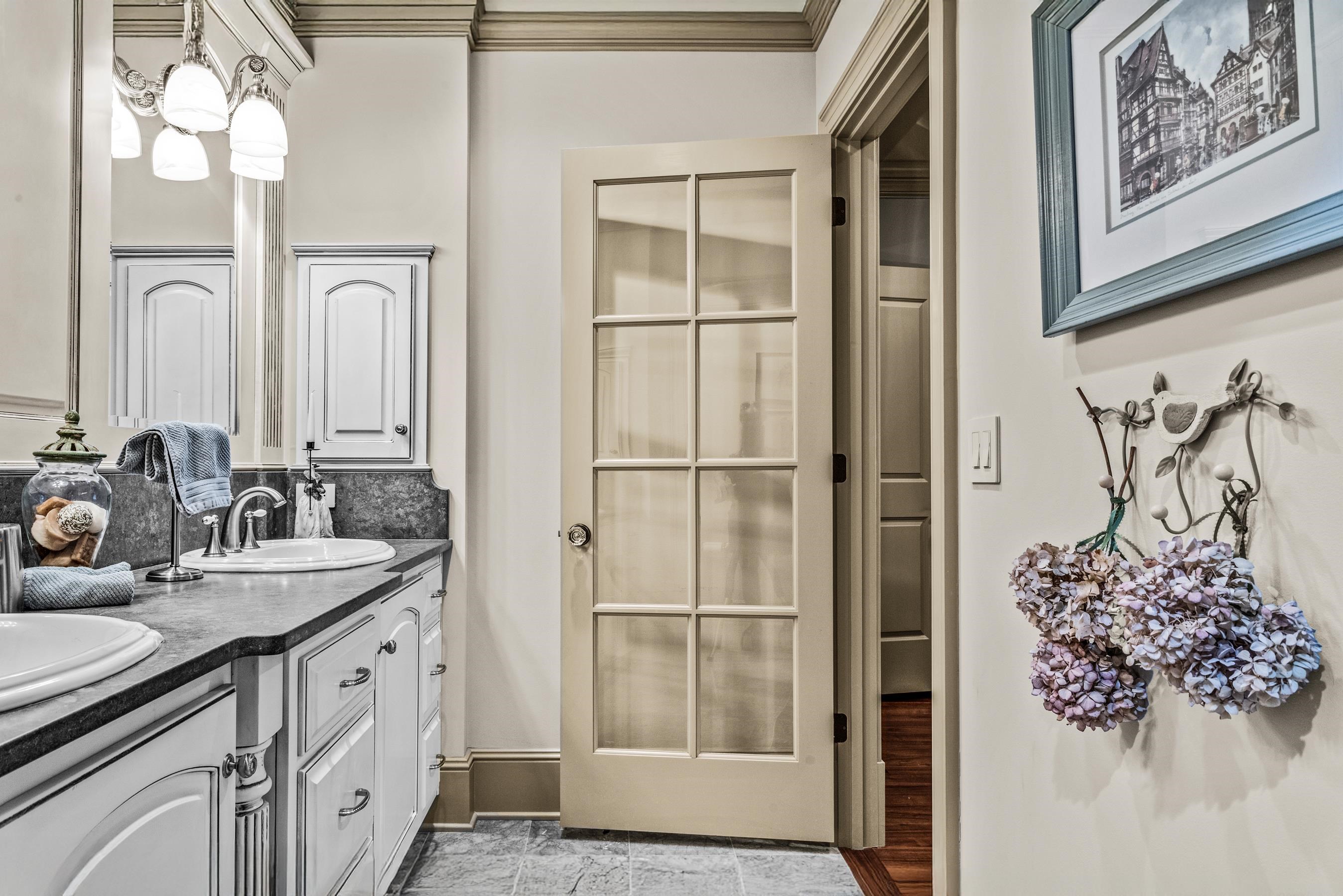 2260 SANDY FORD image 39