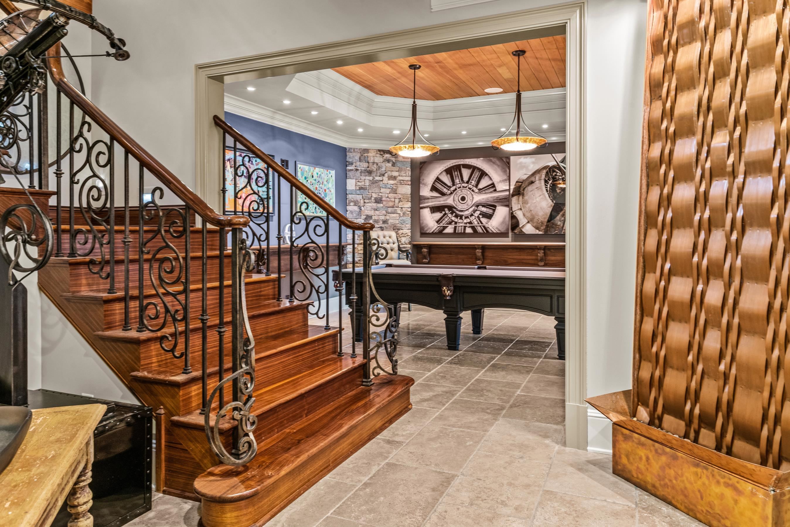 2260 SANDY FORD image 47