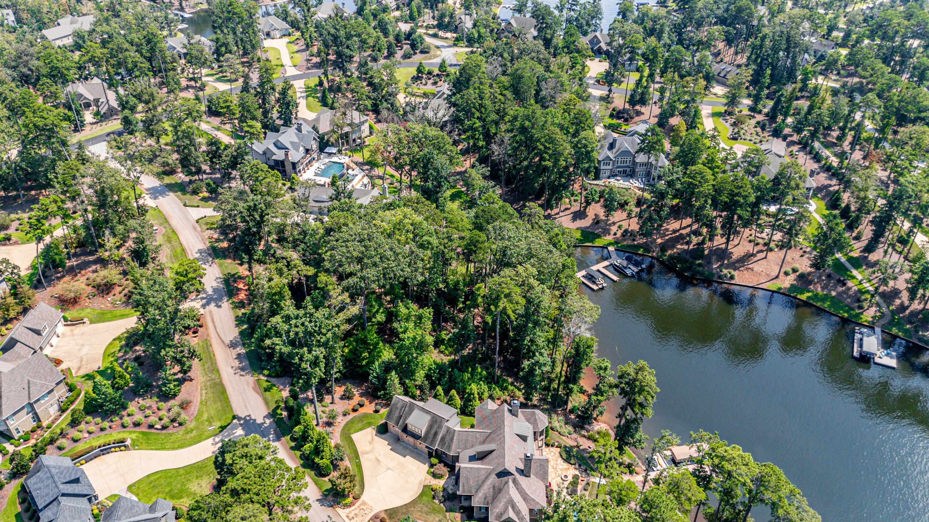 1030 Broadview Point image 3