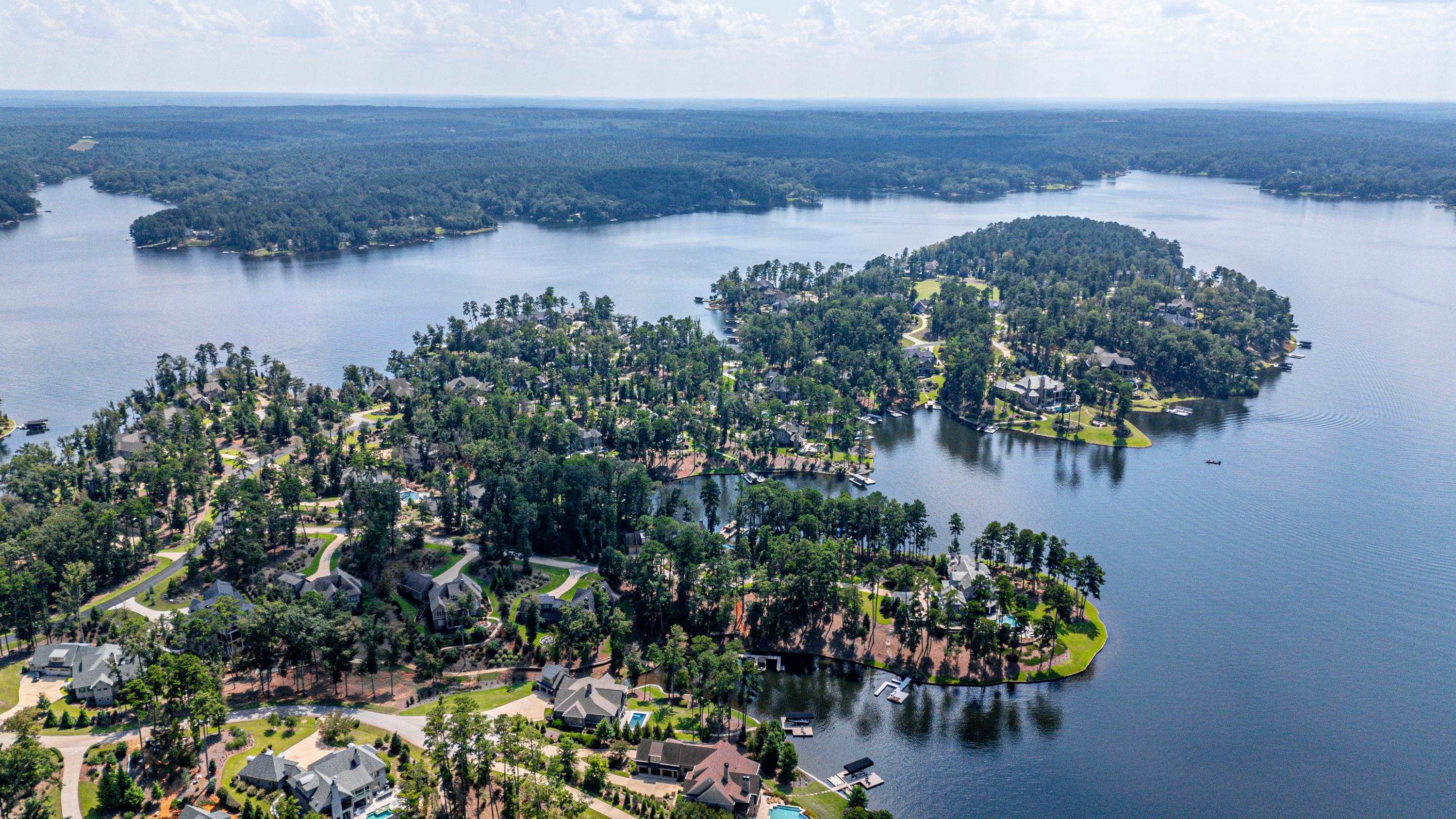 1030 Broadview Point image 8