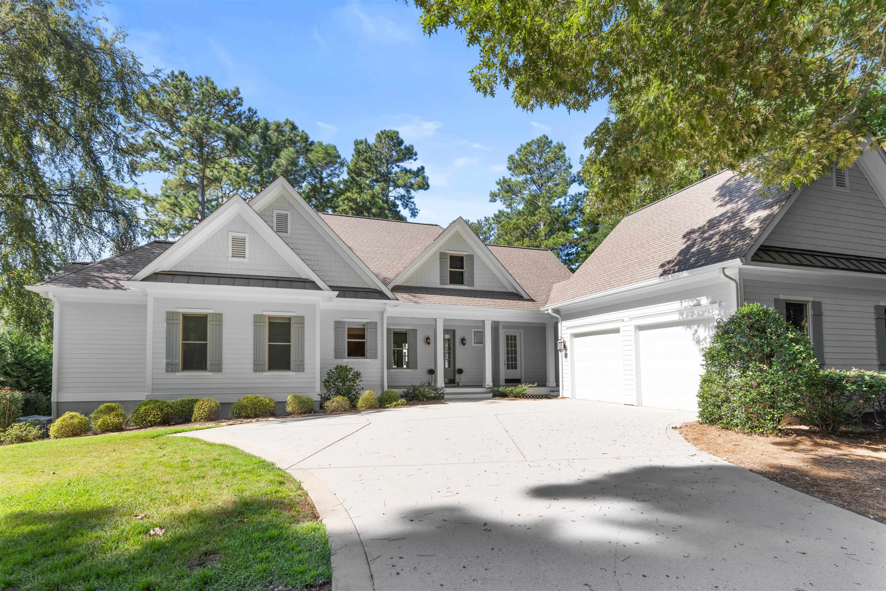 1011 RIDGE TERRACE image 4