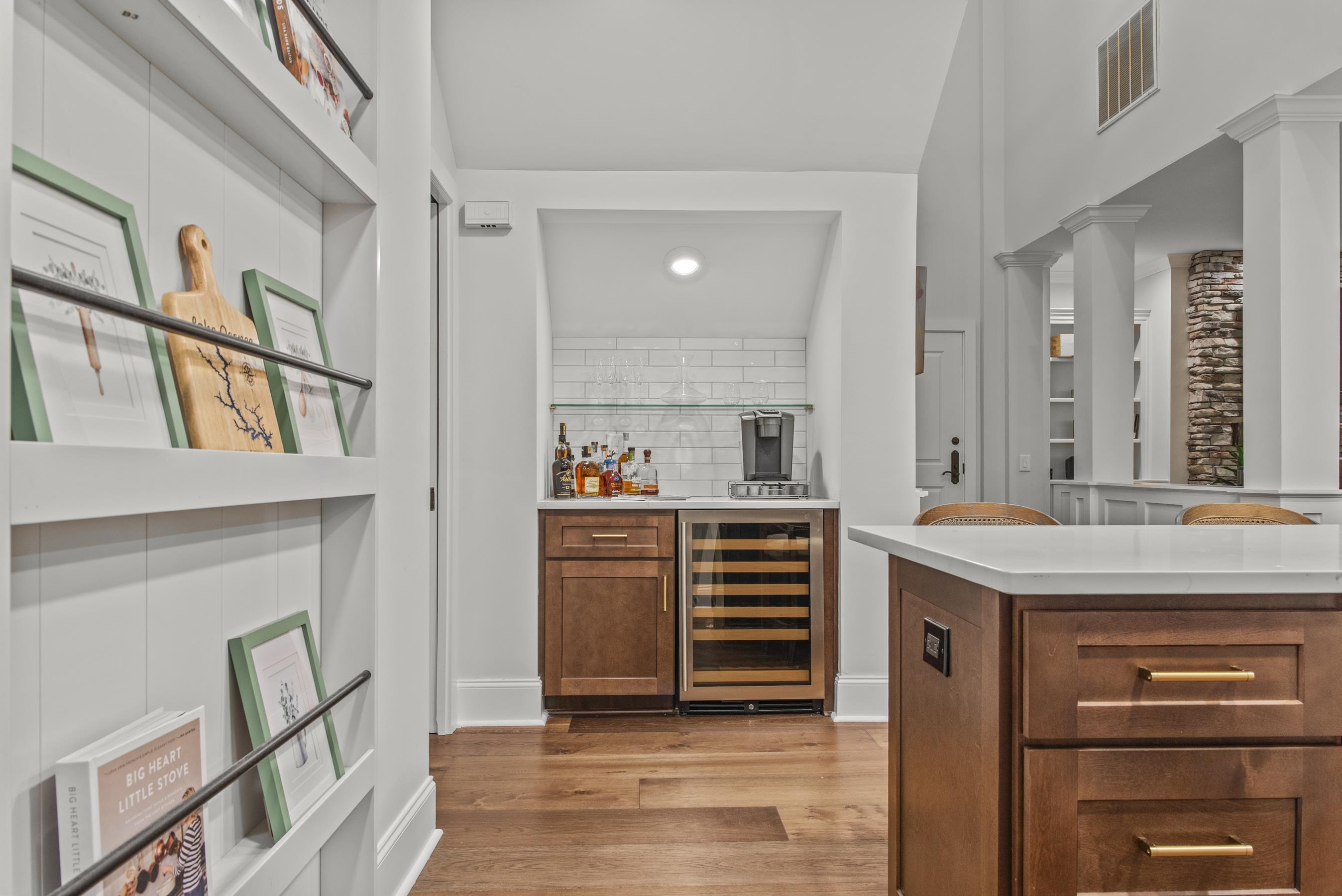 1030 F TAILWATER image 15