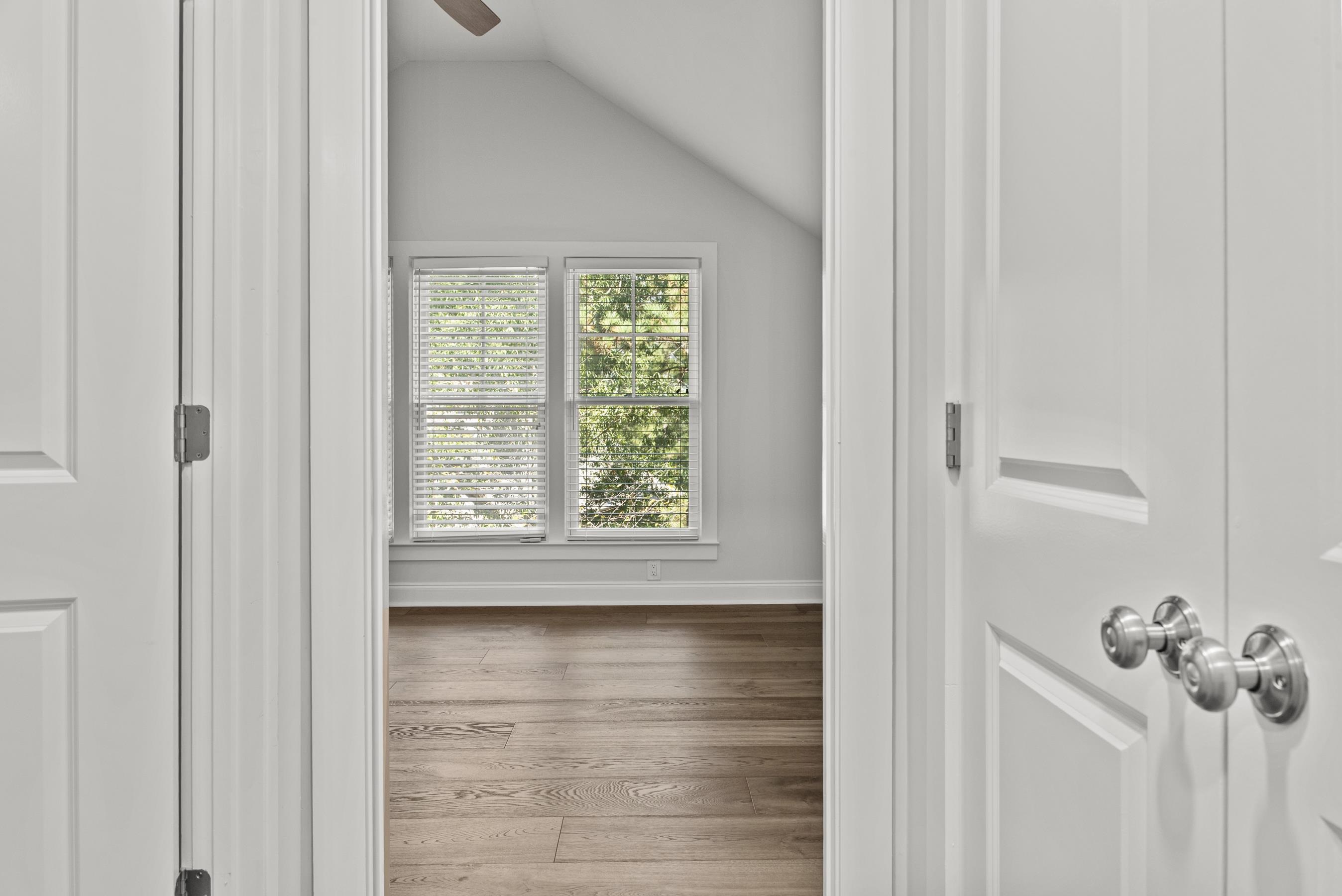 1030 F TAILWATER image 29