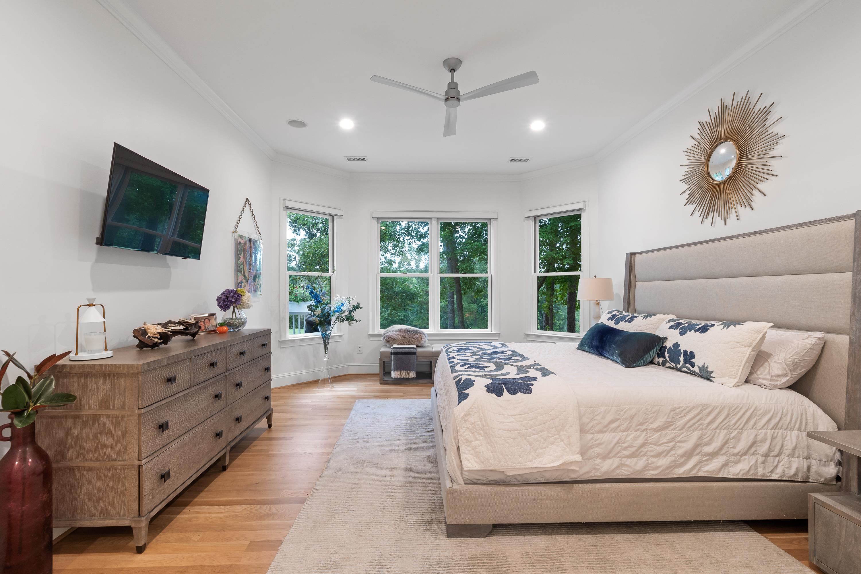 1090 CURTRIGHT PLACE image 24