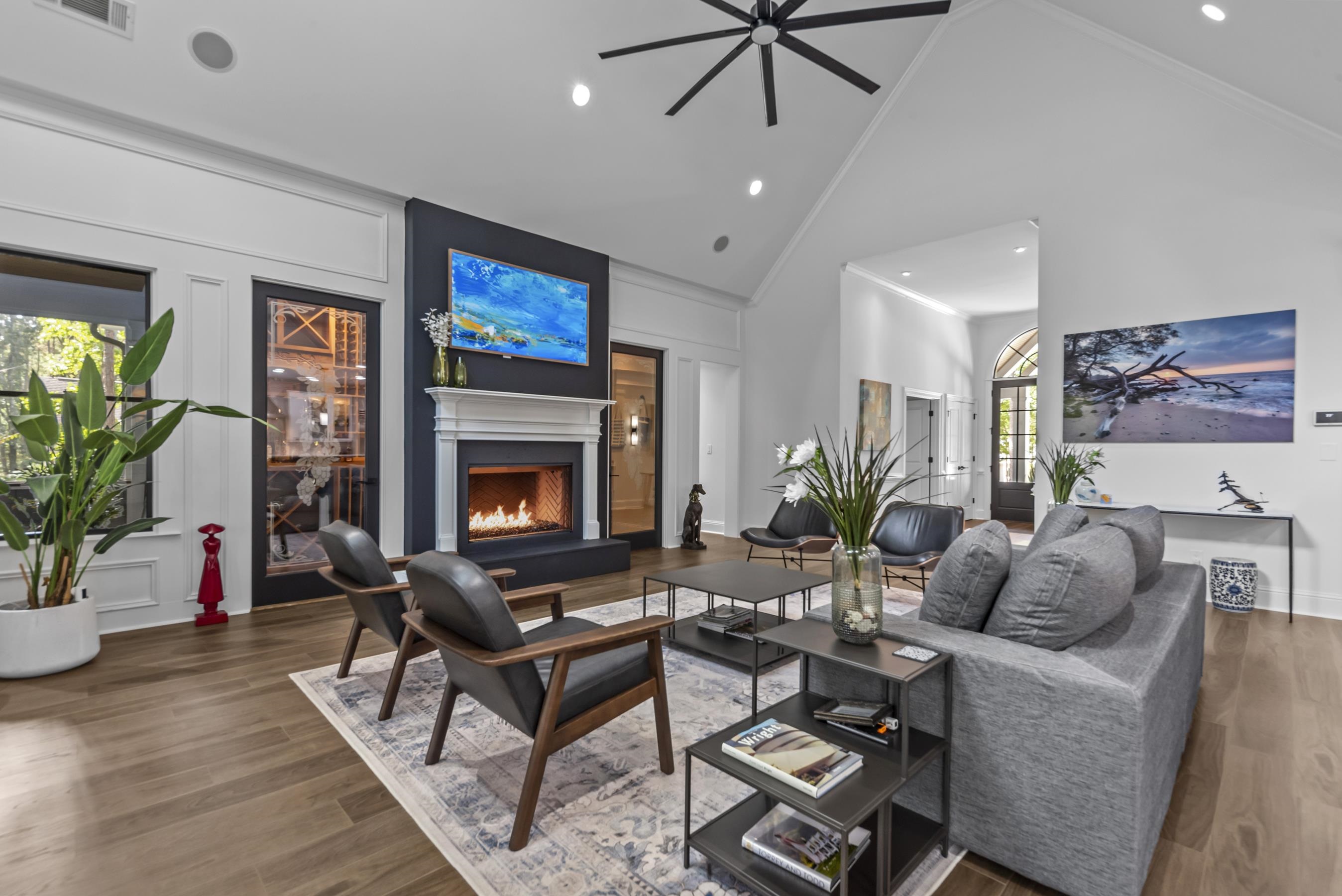 1051 ARMORS FORD image 12