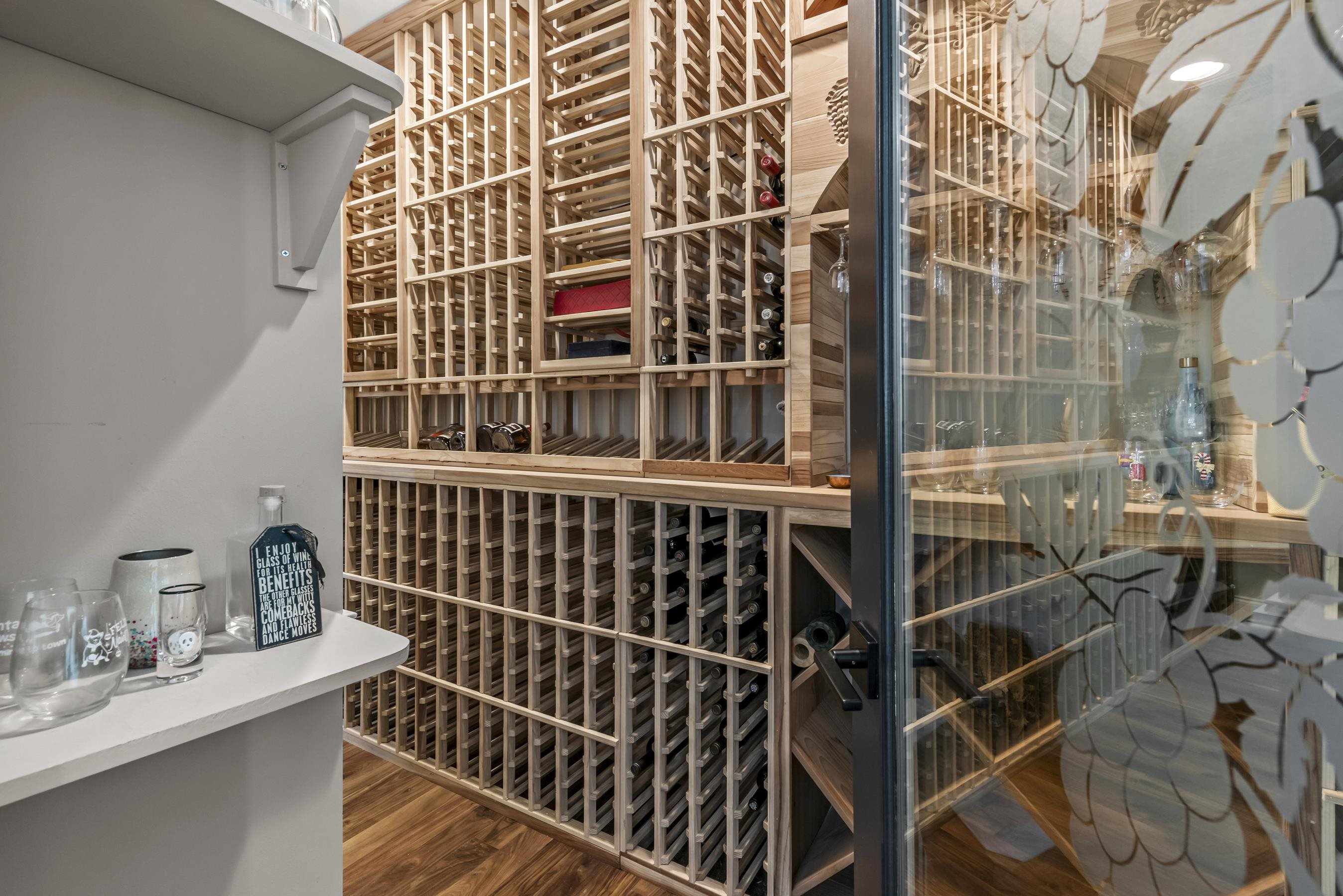 1051 ARMORS FORD image 14