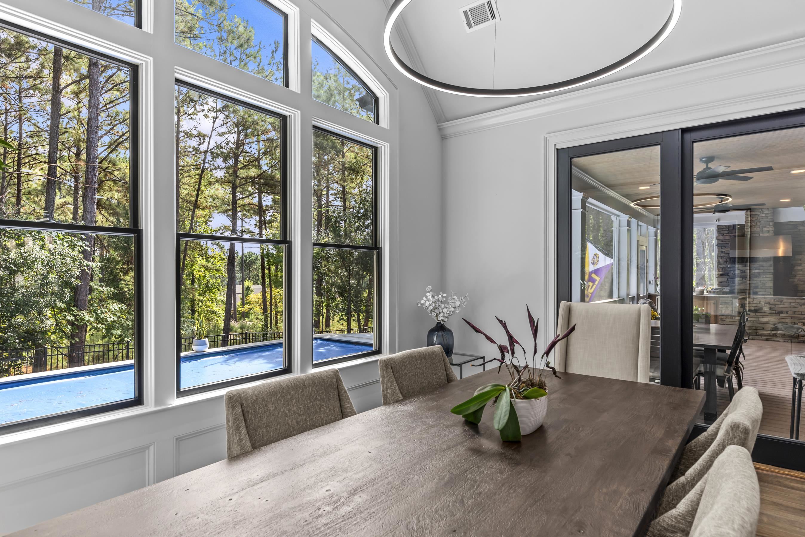 1051 ARMORS FORD image 17