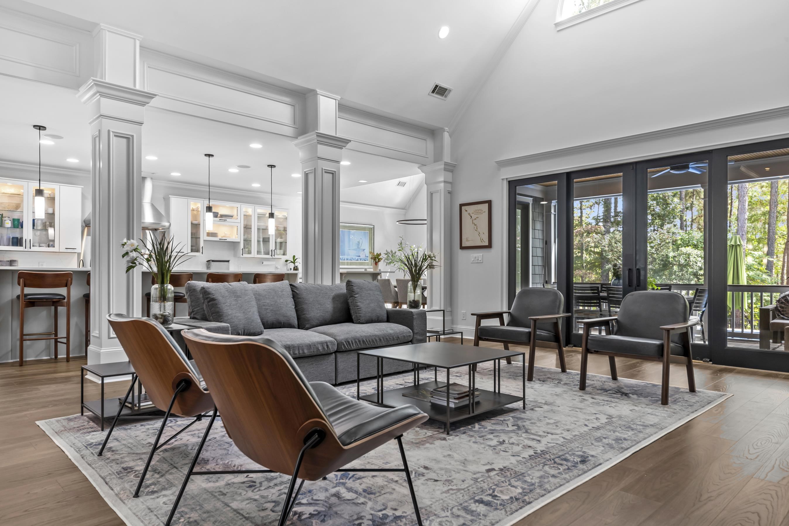 1051 ARMORS FORD image 30