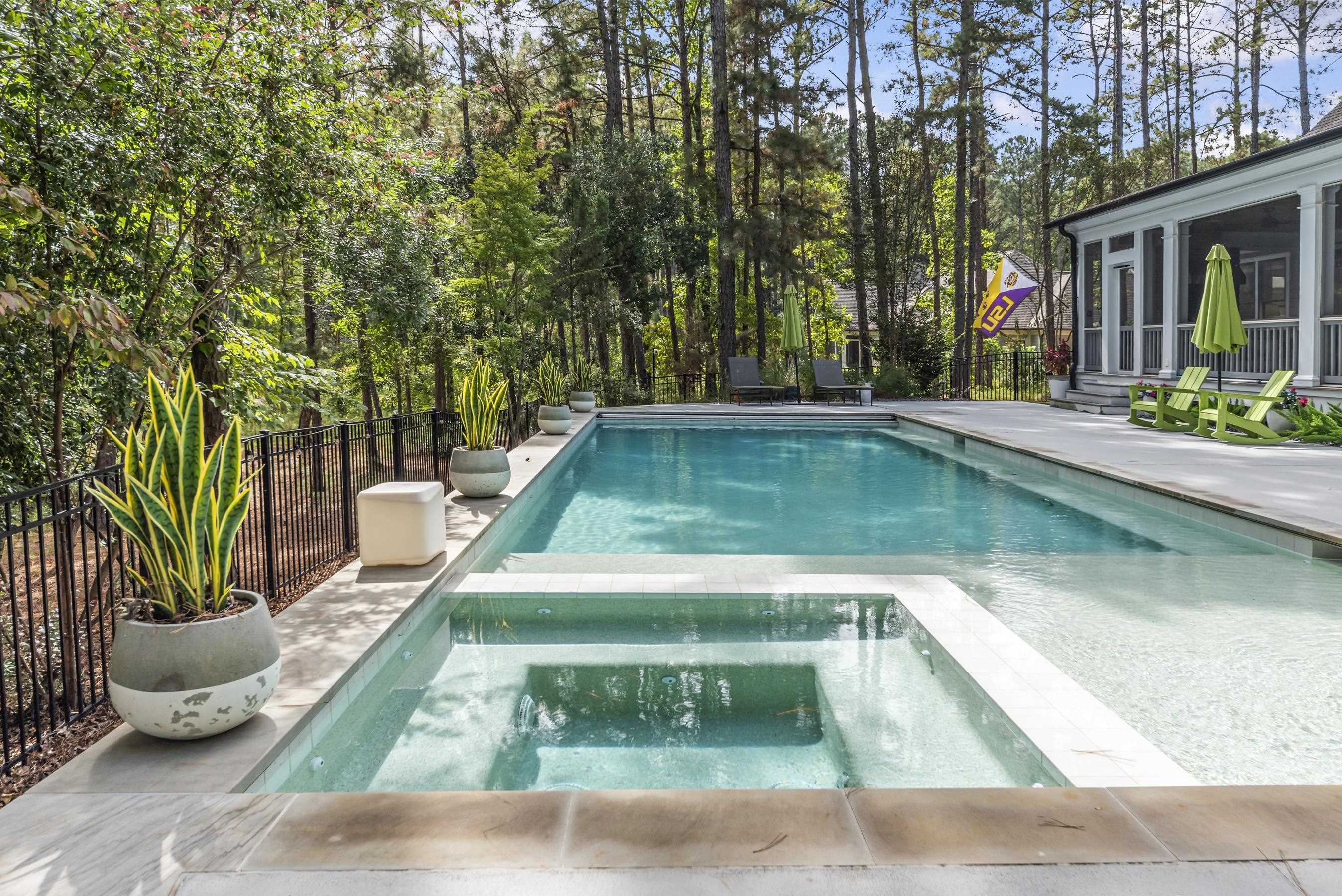 1051 ARMORS FORD image 6