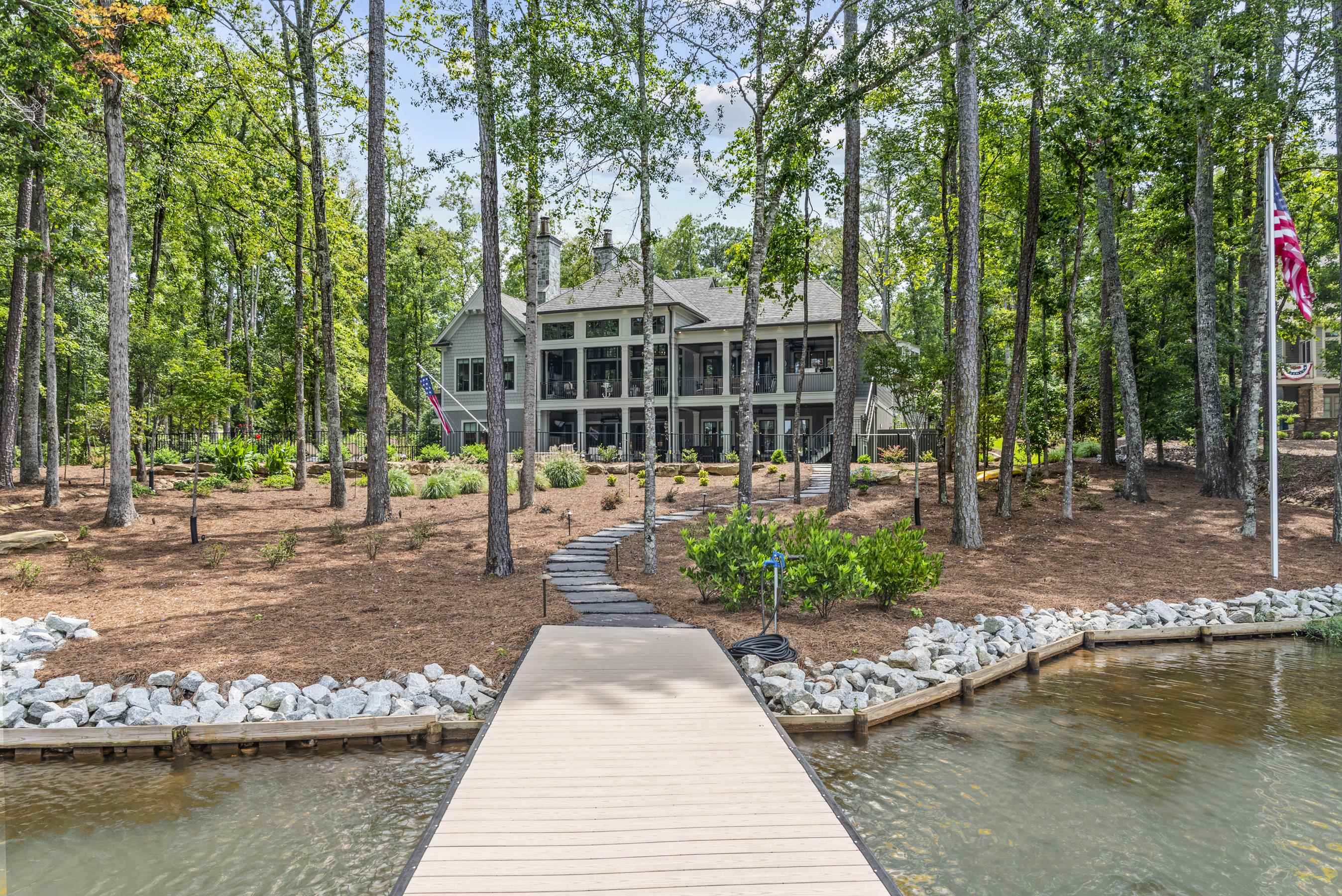 1020 GROVE CT image 14