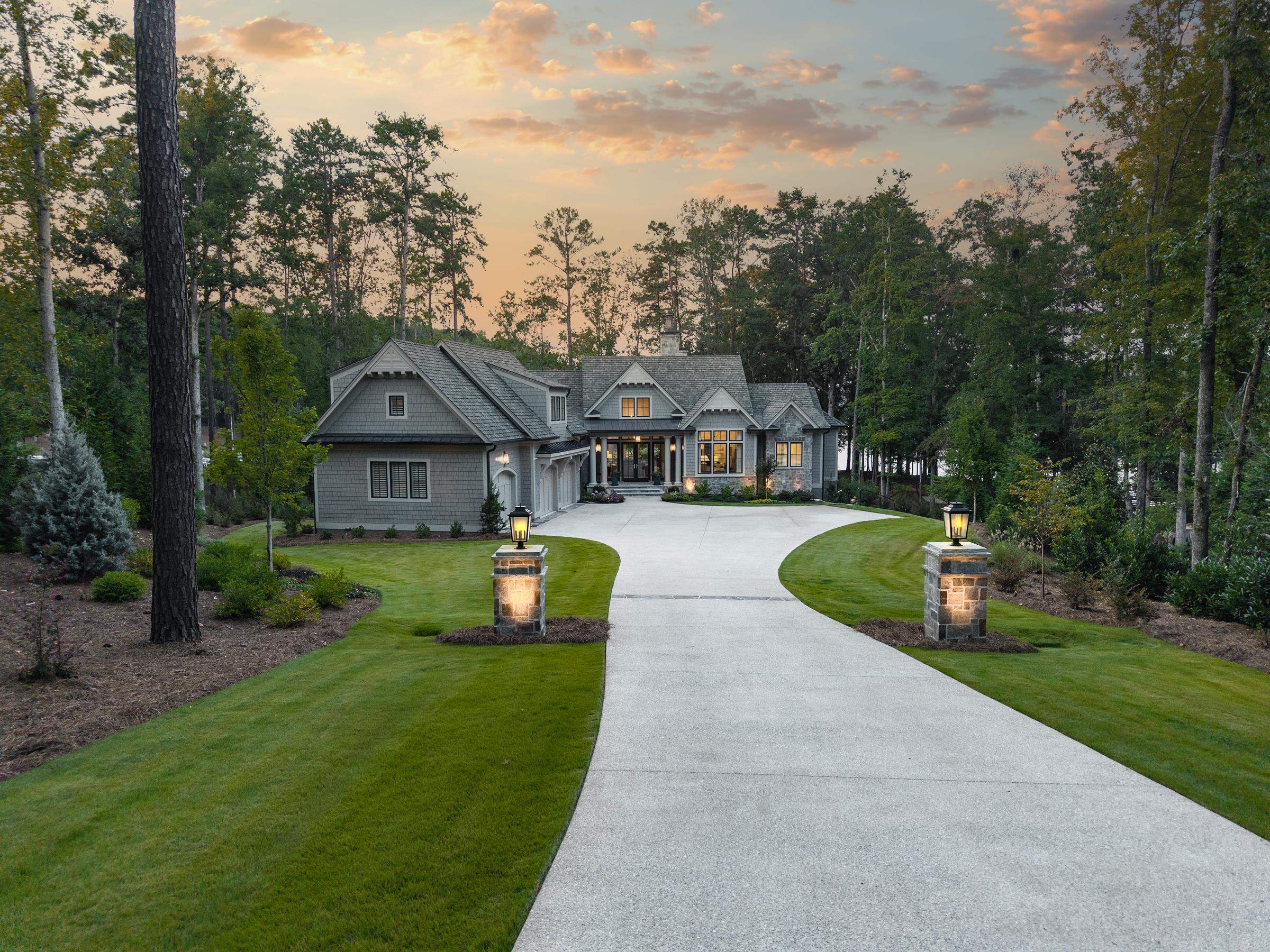 1020 GROVE CT image 4