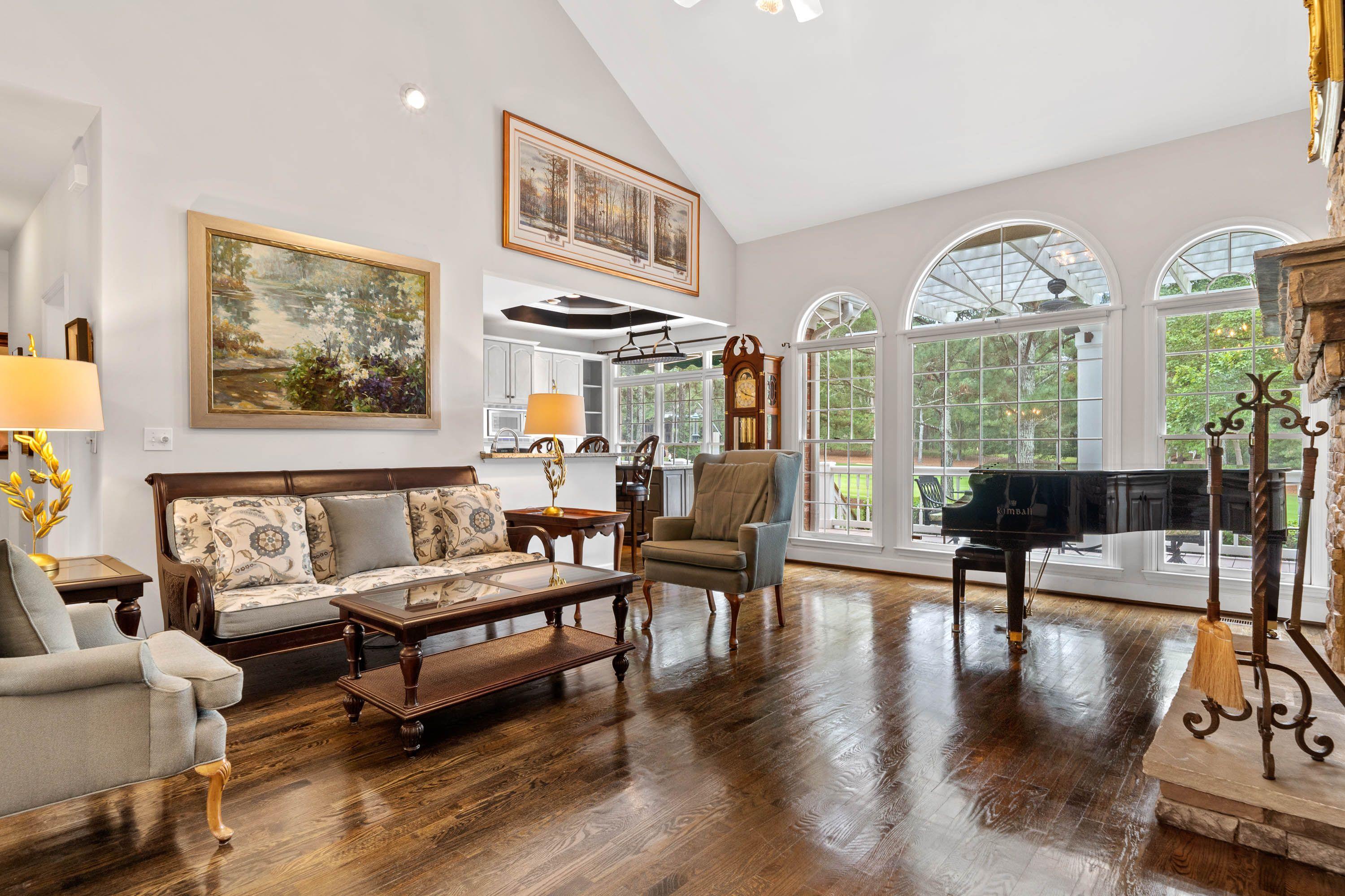 176 HOPETON LANE image 18