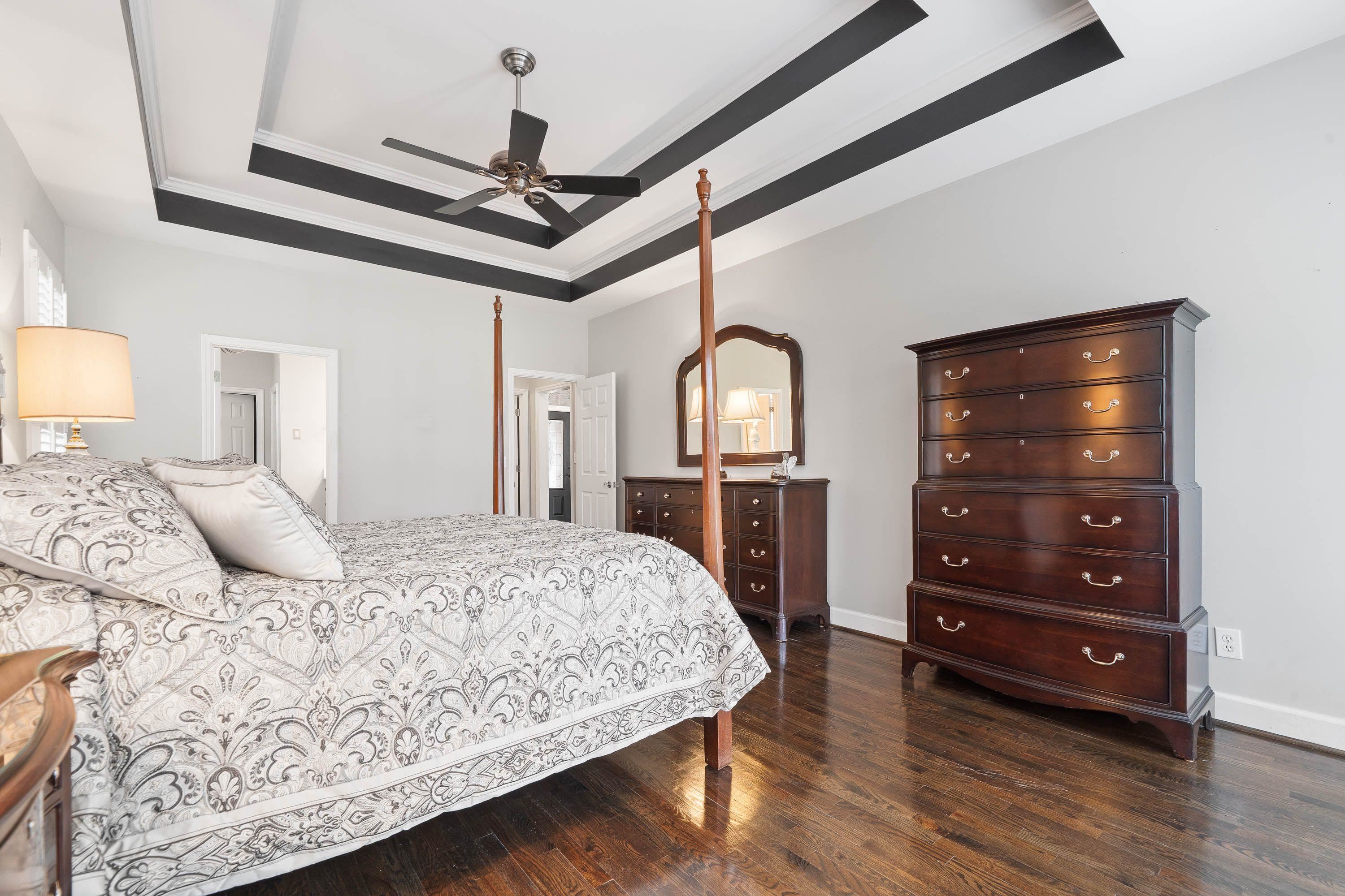 176 HOPETON LANE image 32