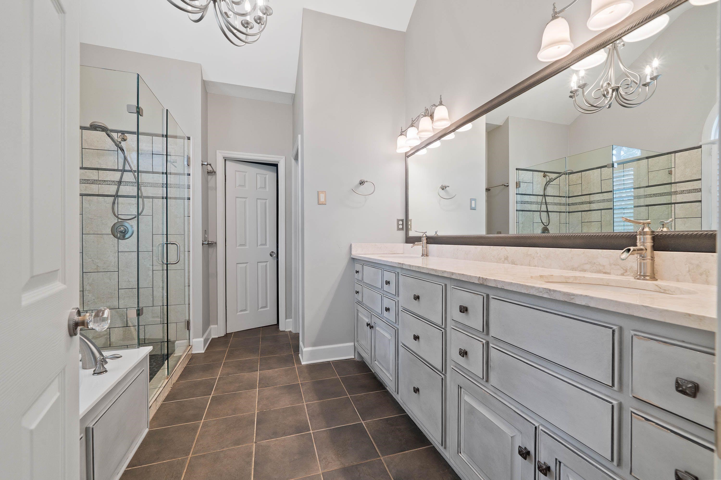 176 HOPETON LANE image 33