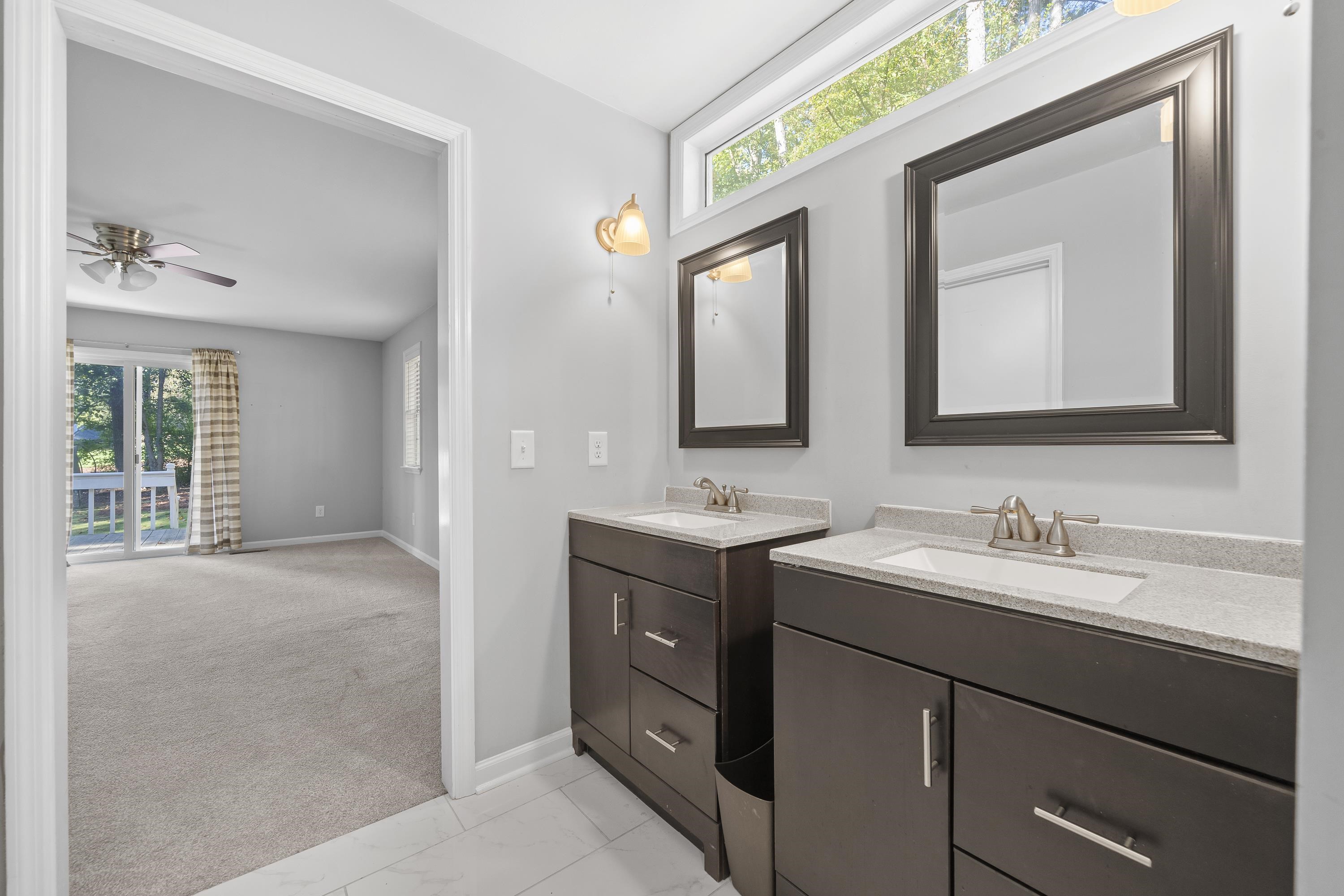 1011 ANCHOR BAY CIRCLE image 31