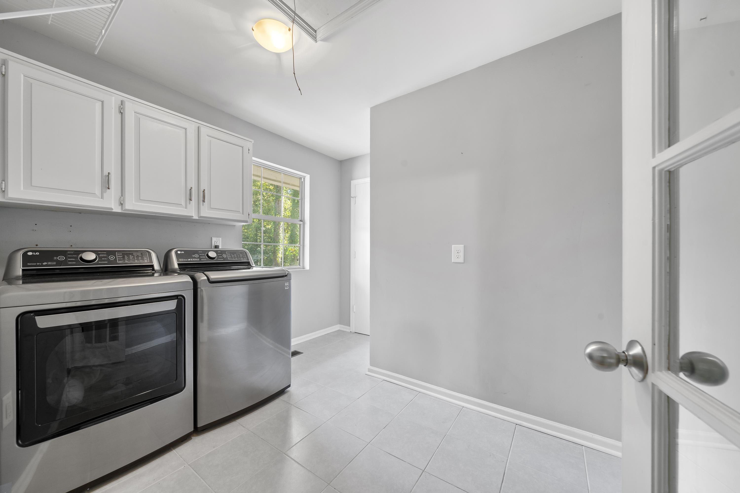 1011 ANCHOR BAY CIRCLE image 32