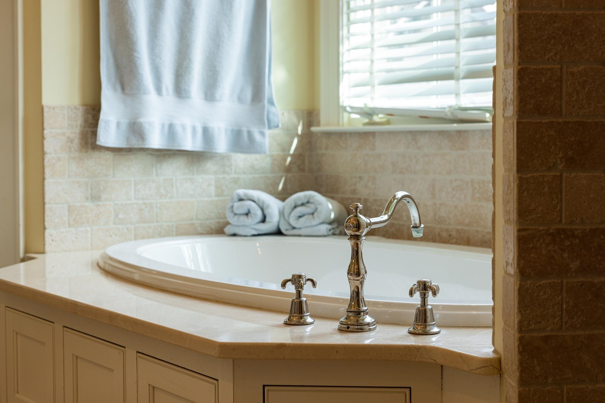 1000 BRICKYARD LANE image 28