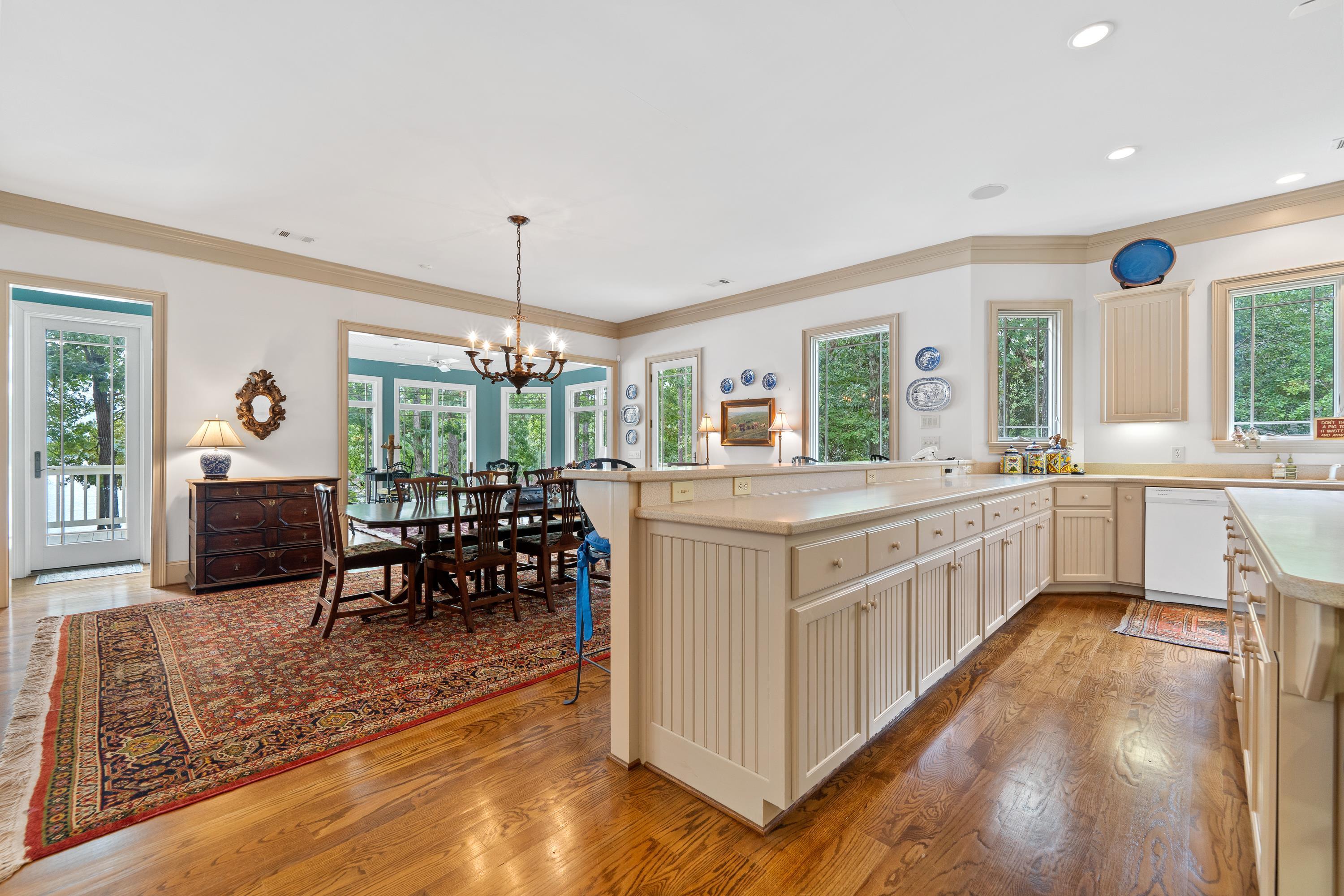 1211 CURTRIGHT PLACE image 25