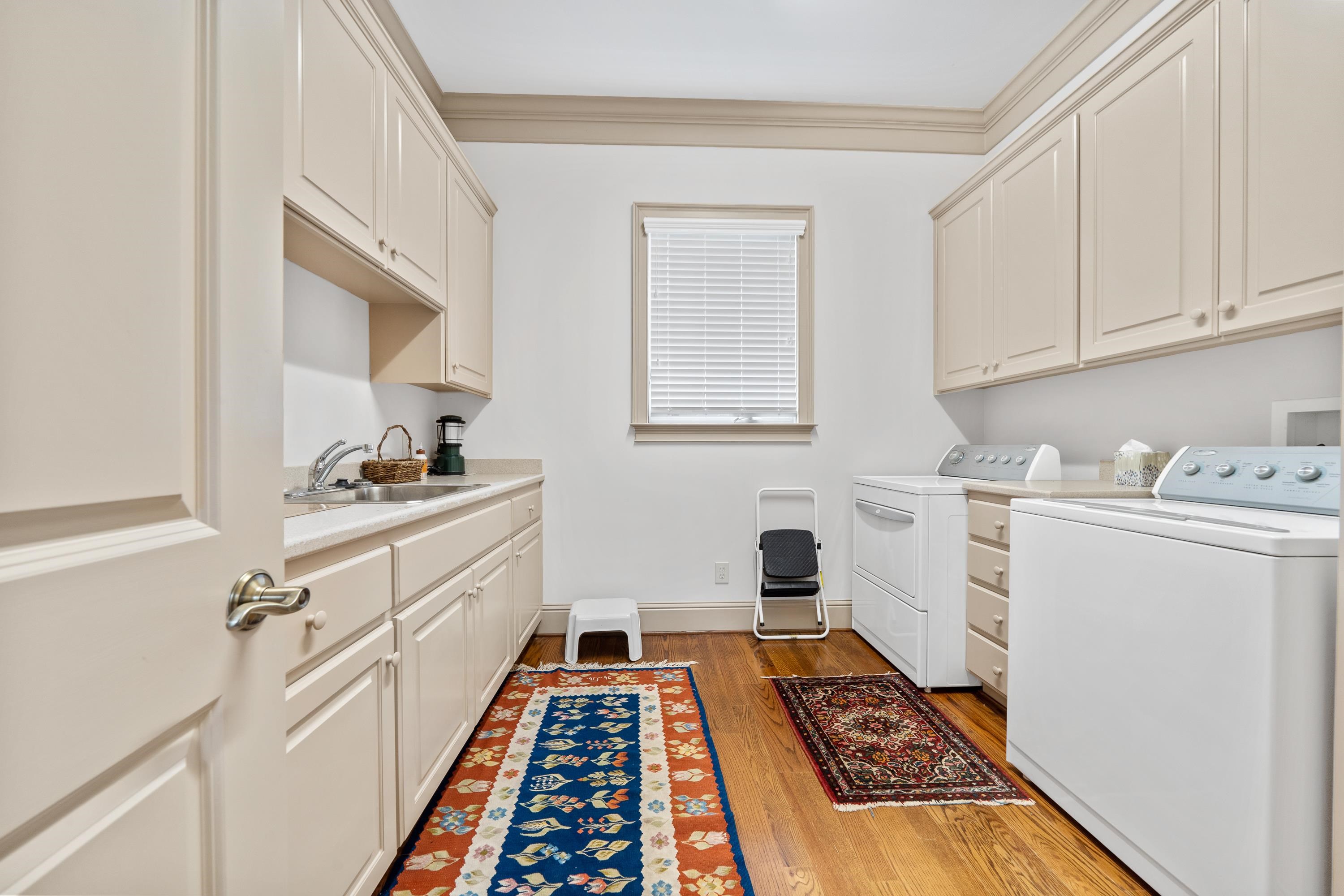 1211 CURTRIGHT PLACE image 40