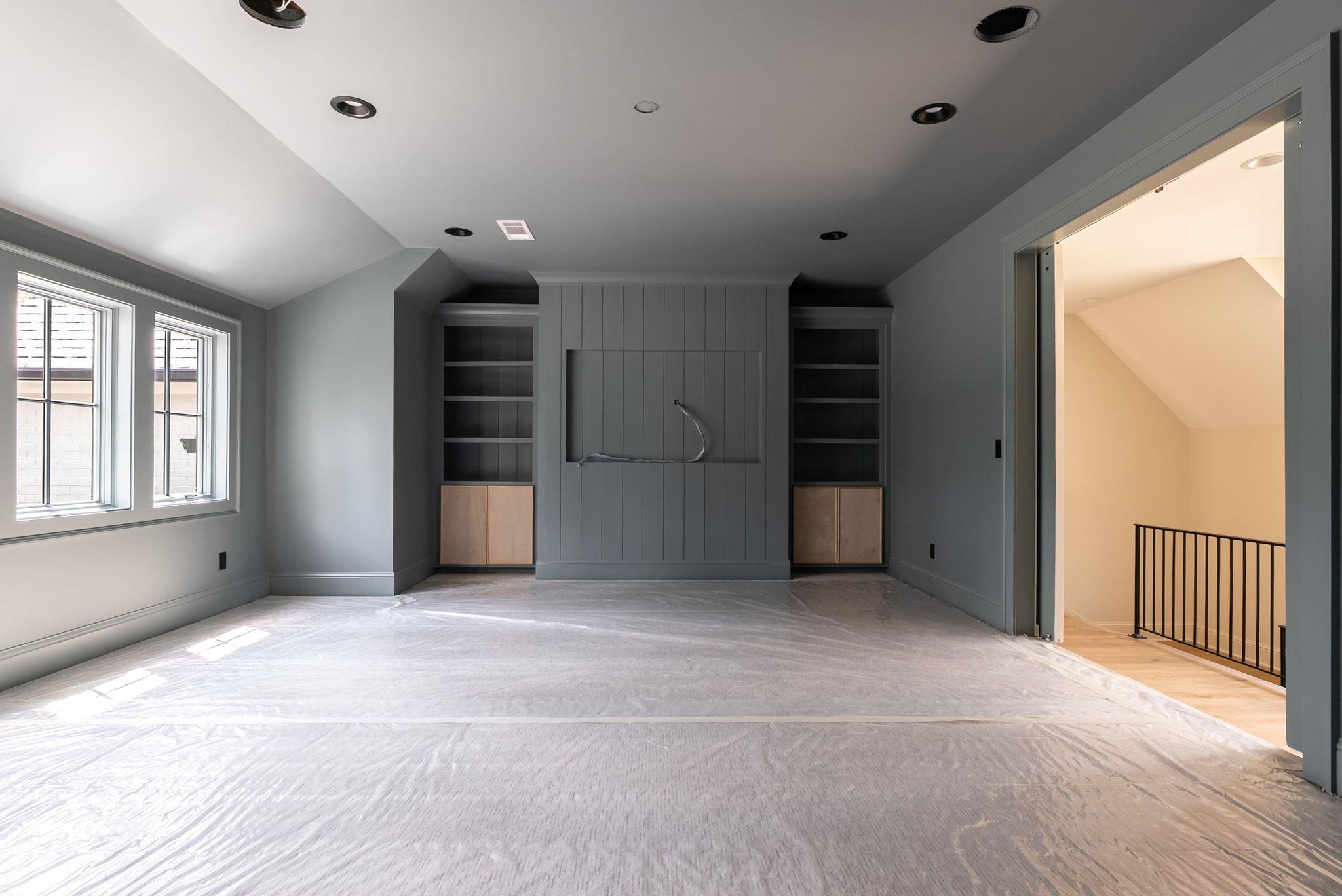 1010 AMASA LANE image 30