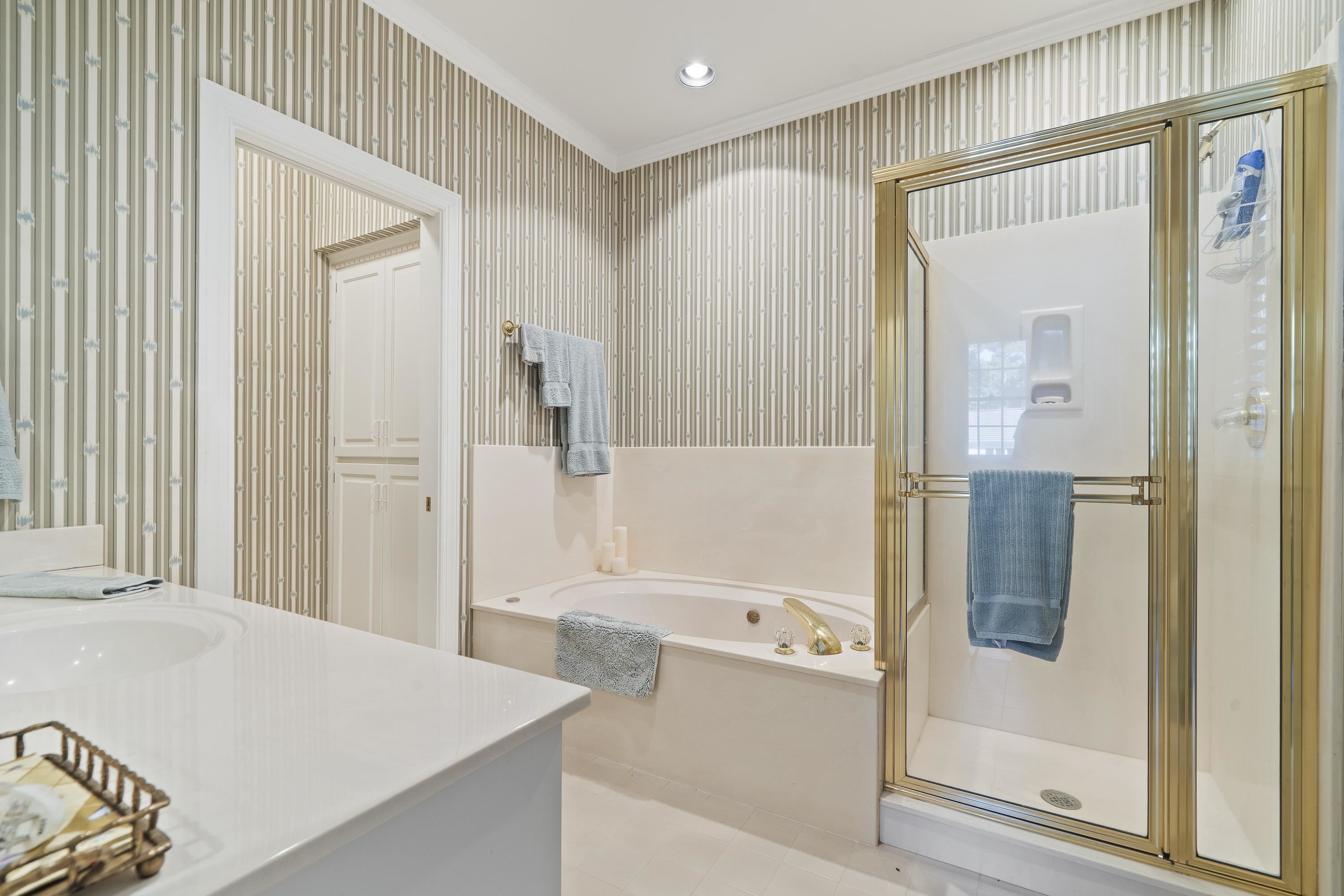 131 OAKTON SOUTH image 30