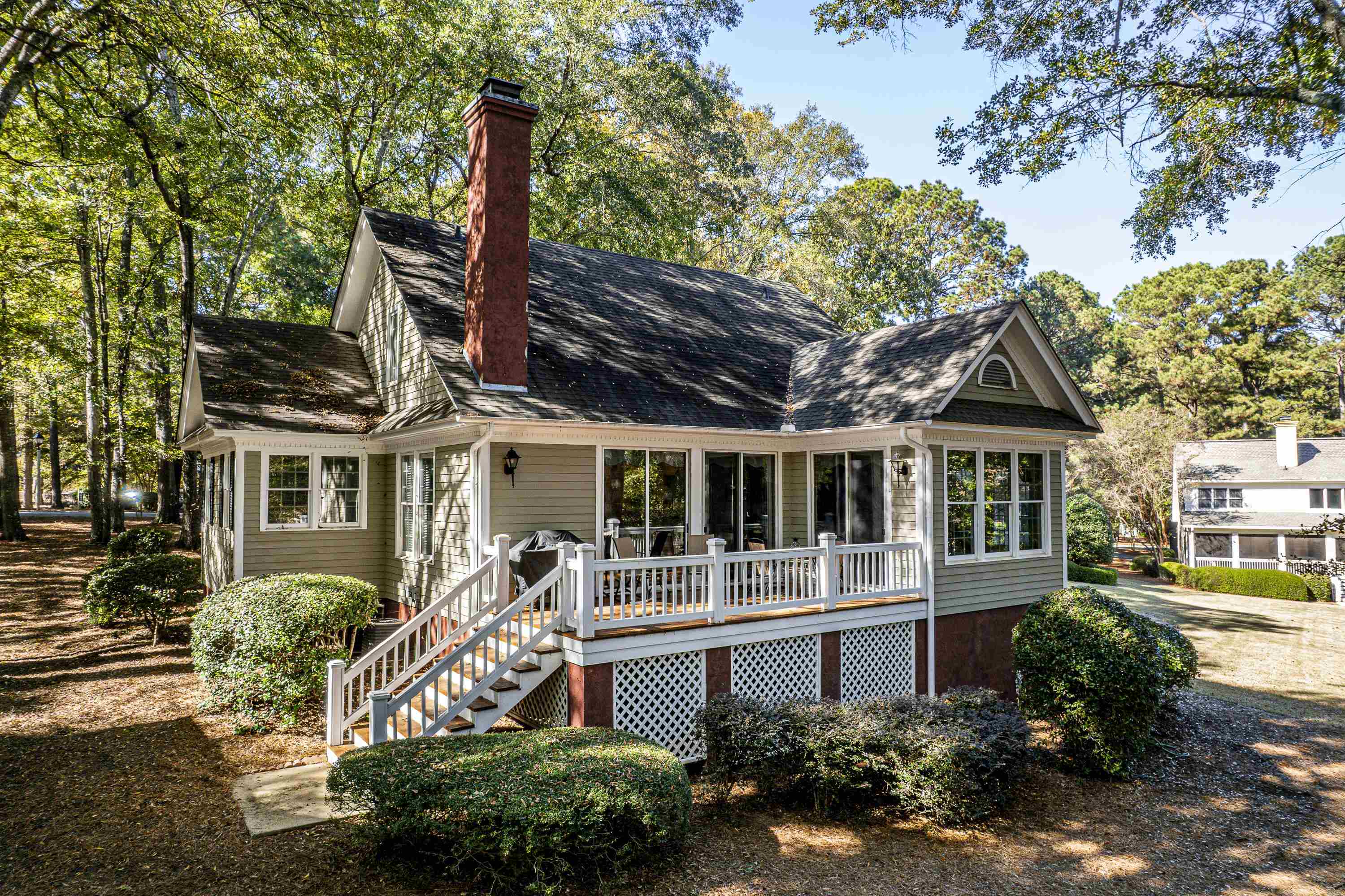 131 OAKTON SOUTH image 4