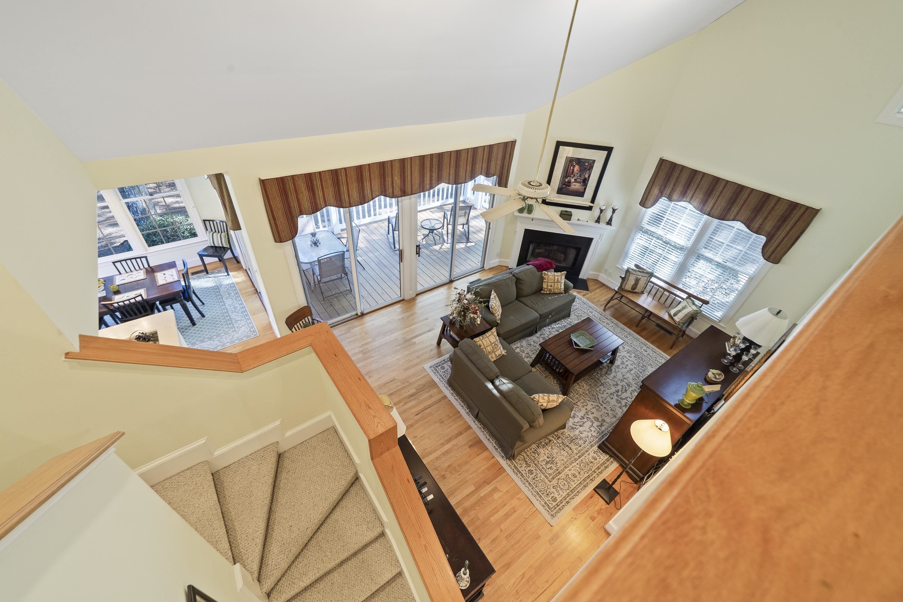 131 OAKTON SOUTH image 34