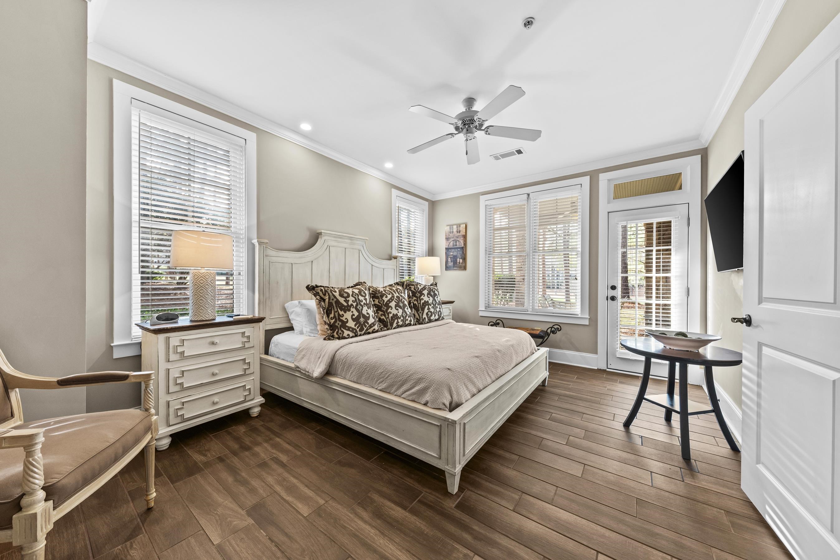 1030A CREEKSIDE image 20