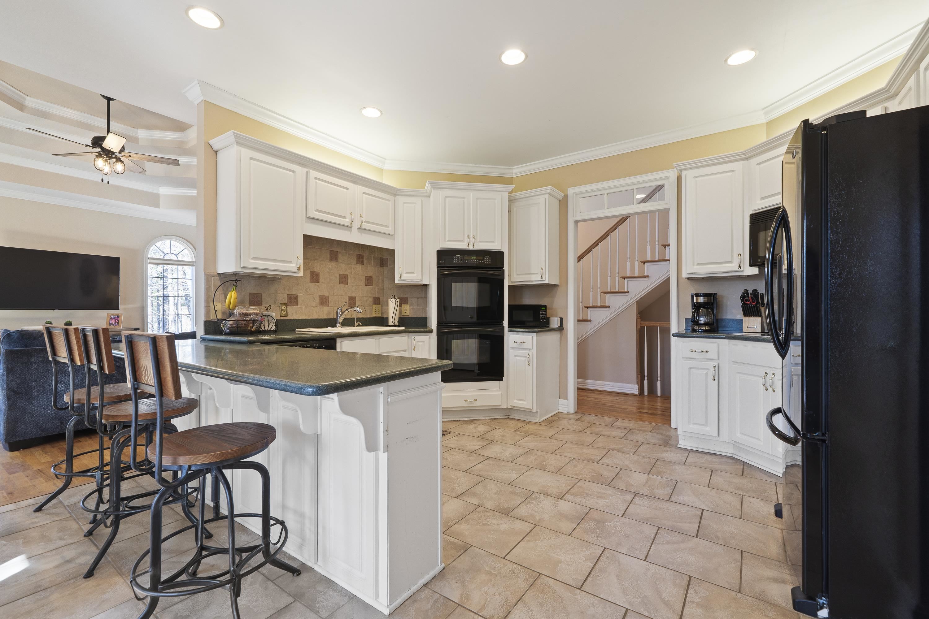 1030 EARLY PLACE image 13