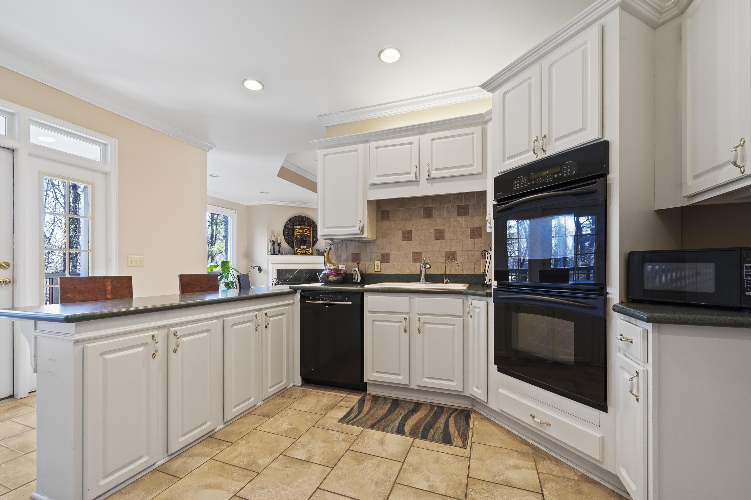 1030 EARLY PLACE image 14