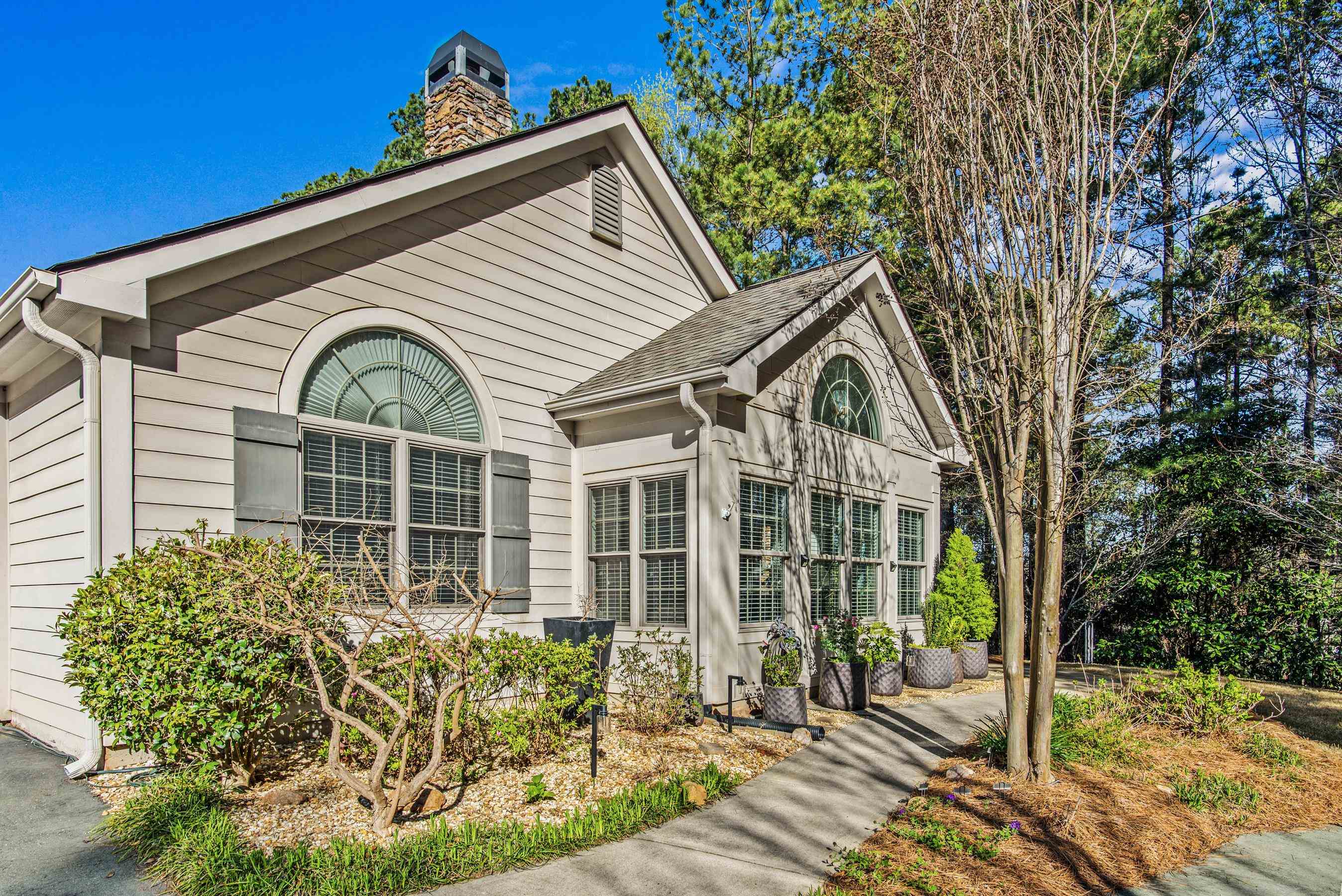 110 EDGEWOOD COURT image 17