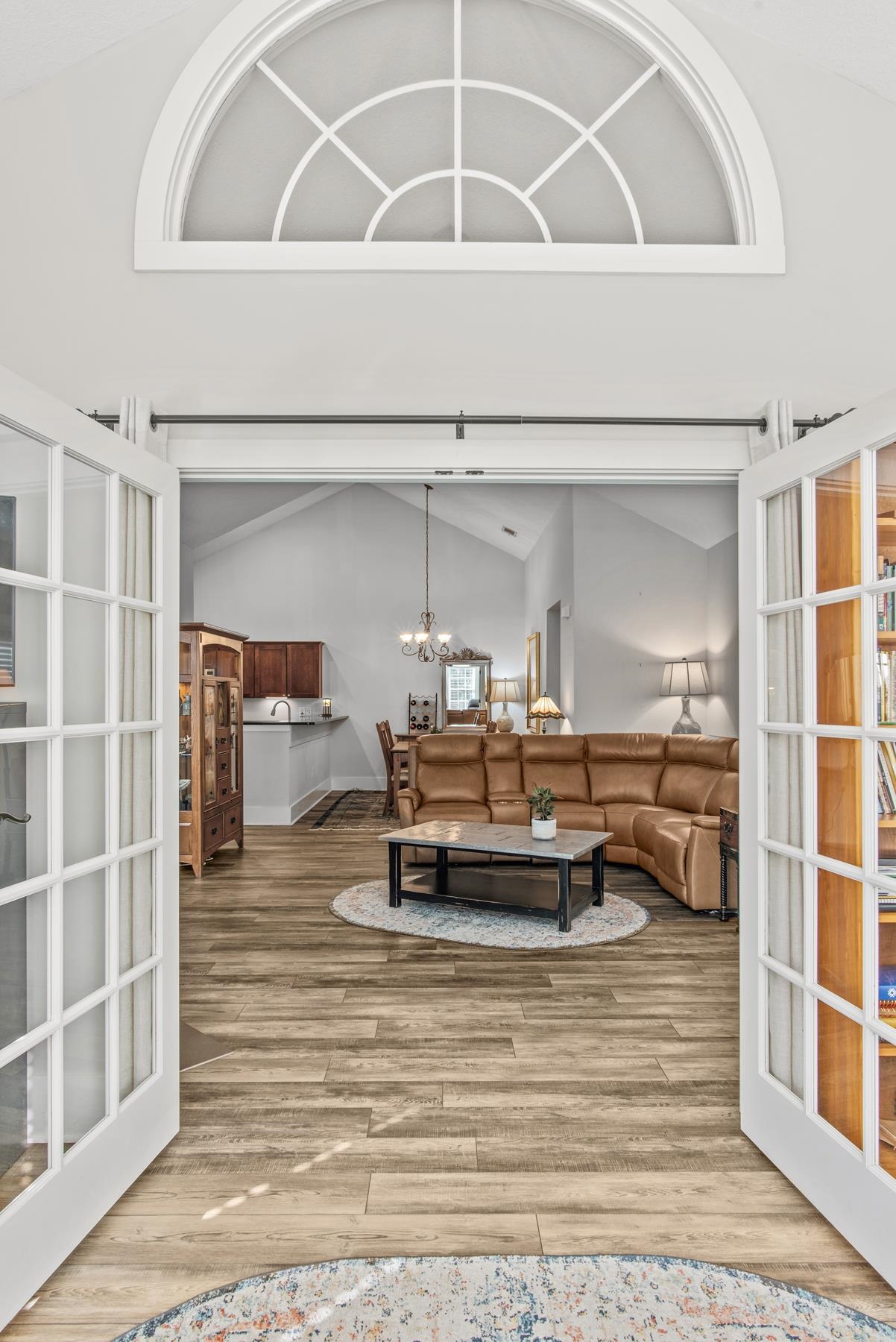 110 EDGEWOOD COURT image 21