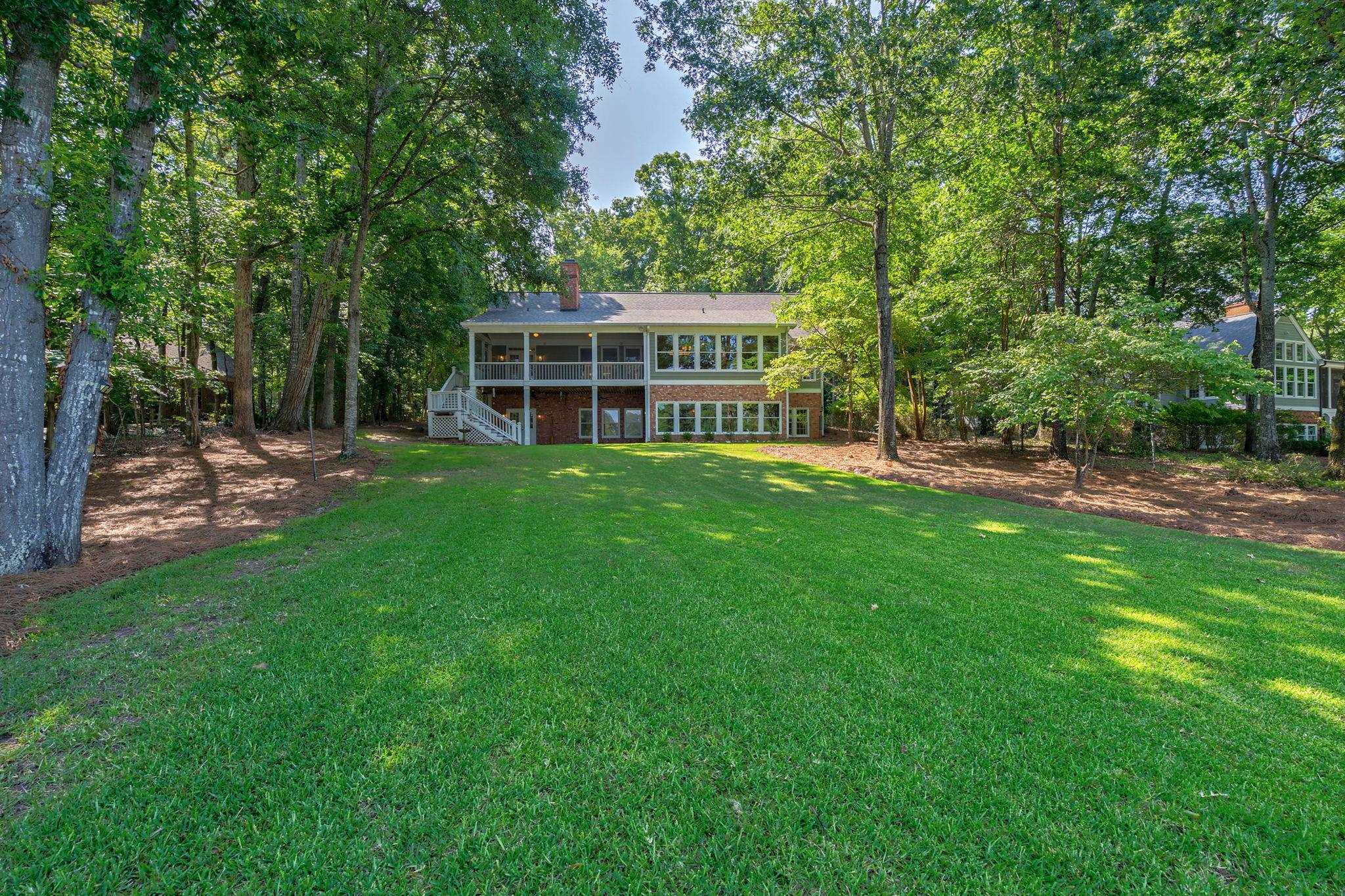 225 REYNOLDS DRIVE image 3