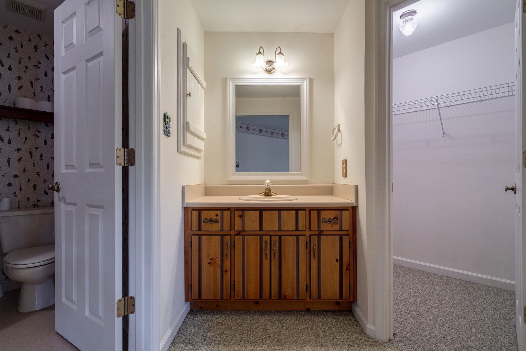 225 REYNOLDS DRIVE image 51