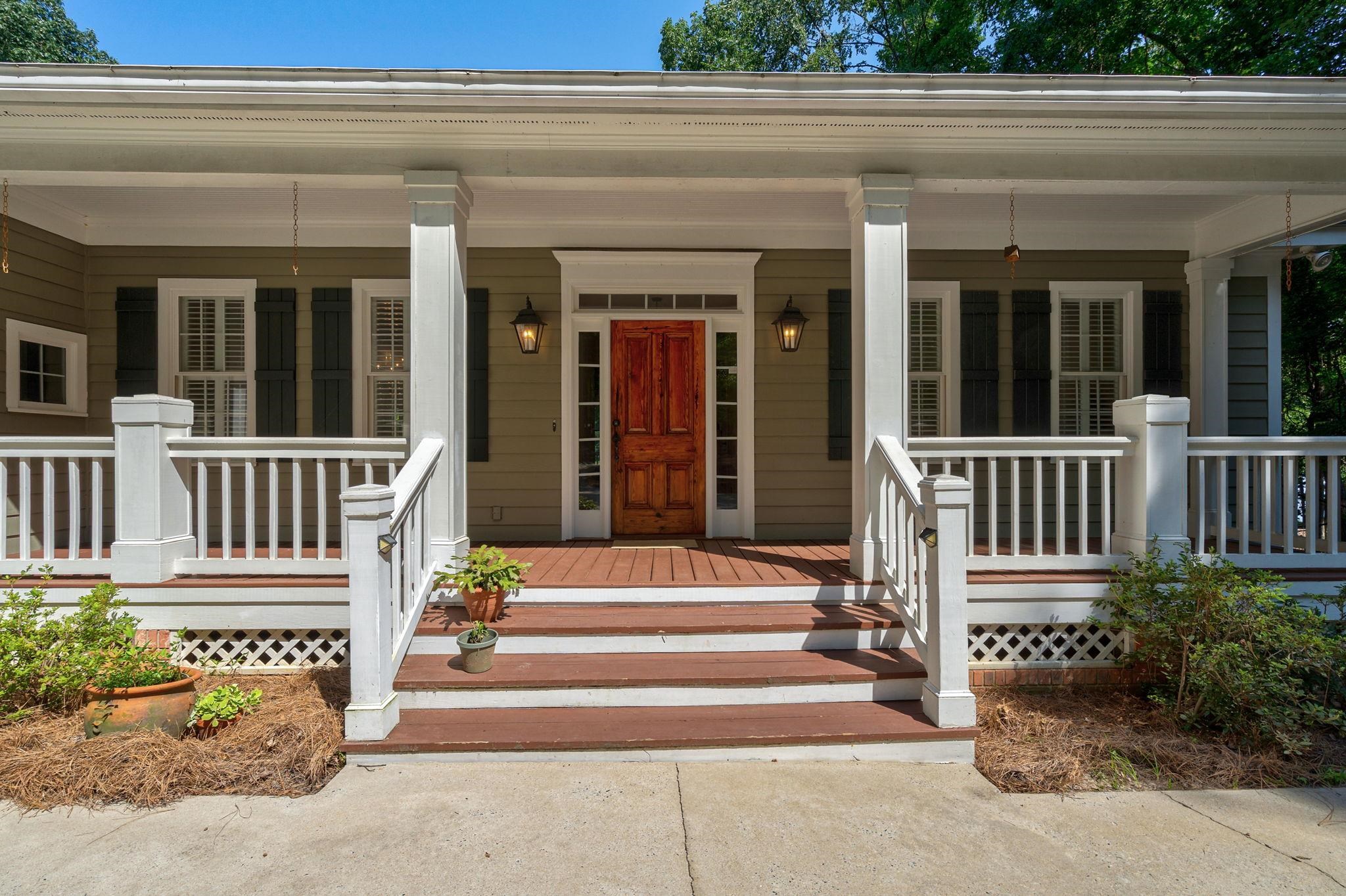 225 REYNOLDS DRIVE image 7