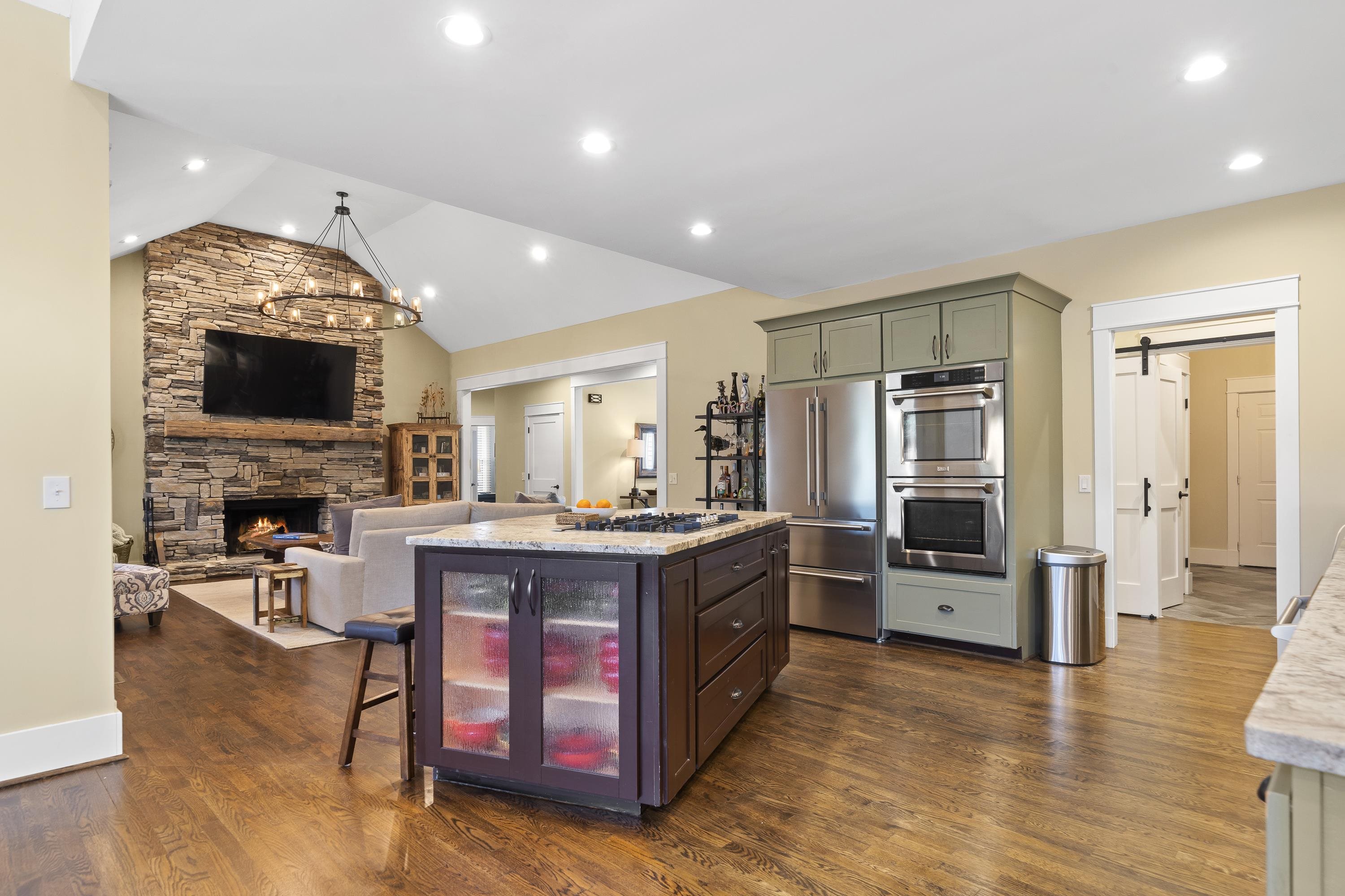 100 CAMELREST LANE image 20