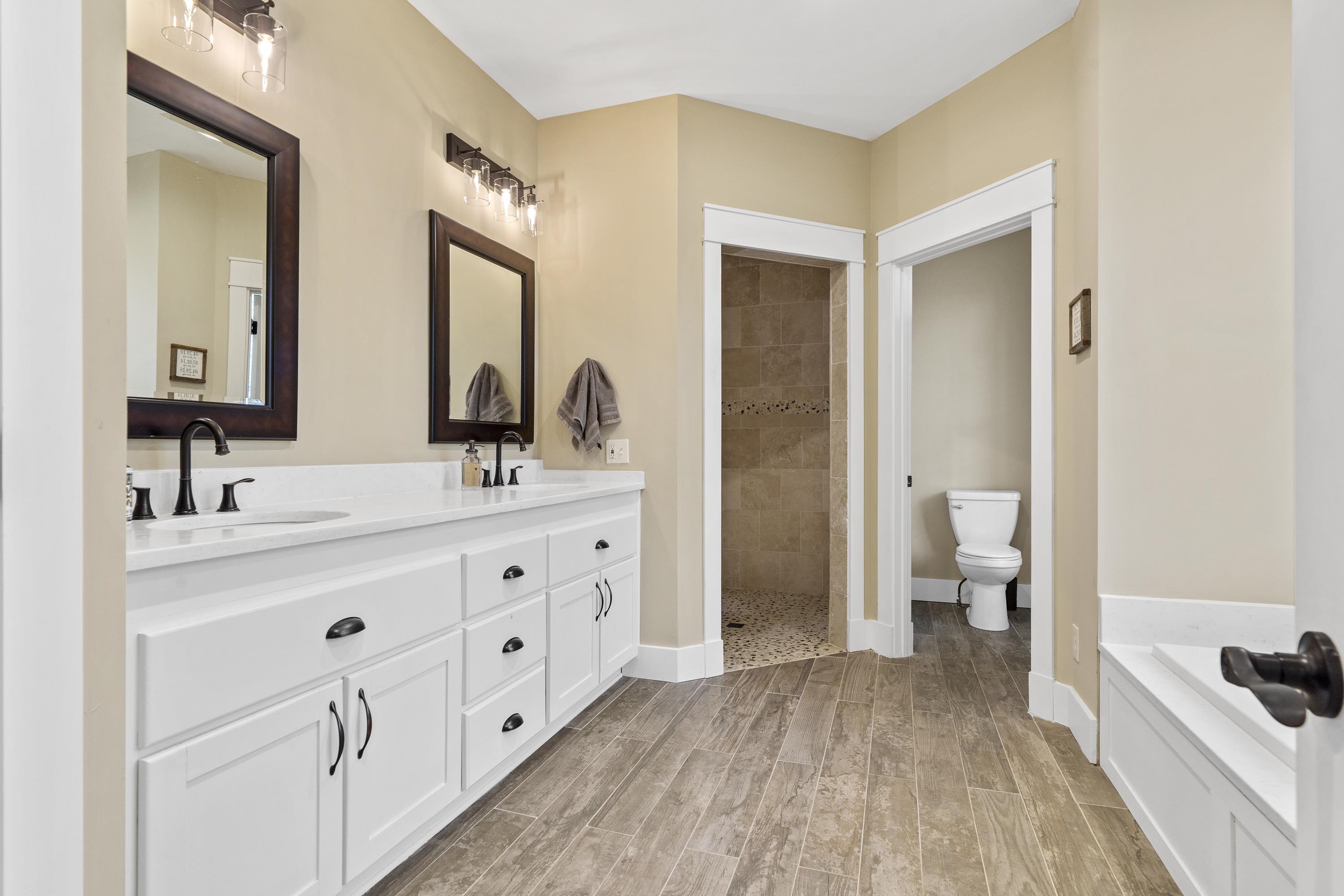 100 CAMELREST LANE image 24