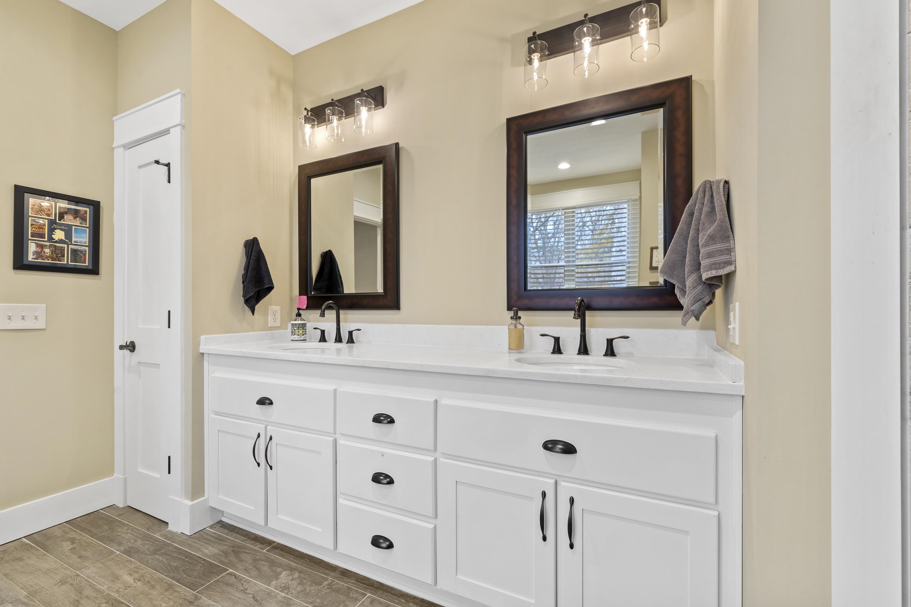 100 CAMELREST LANE image 27