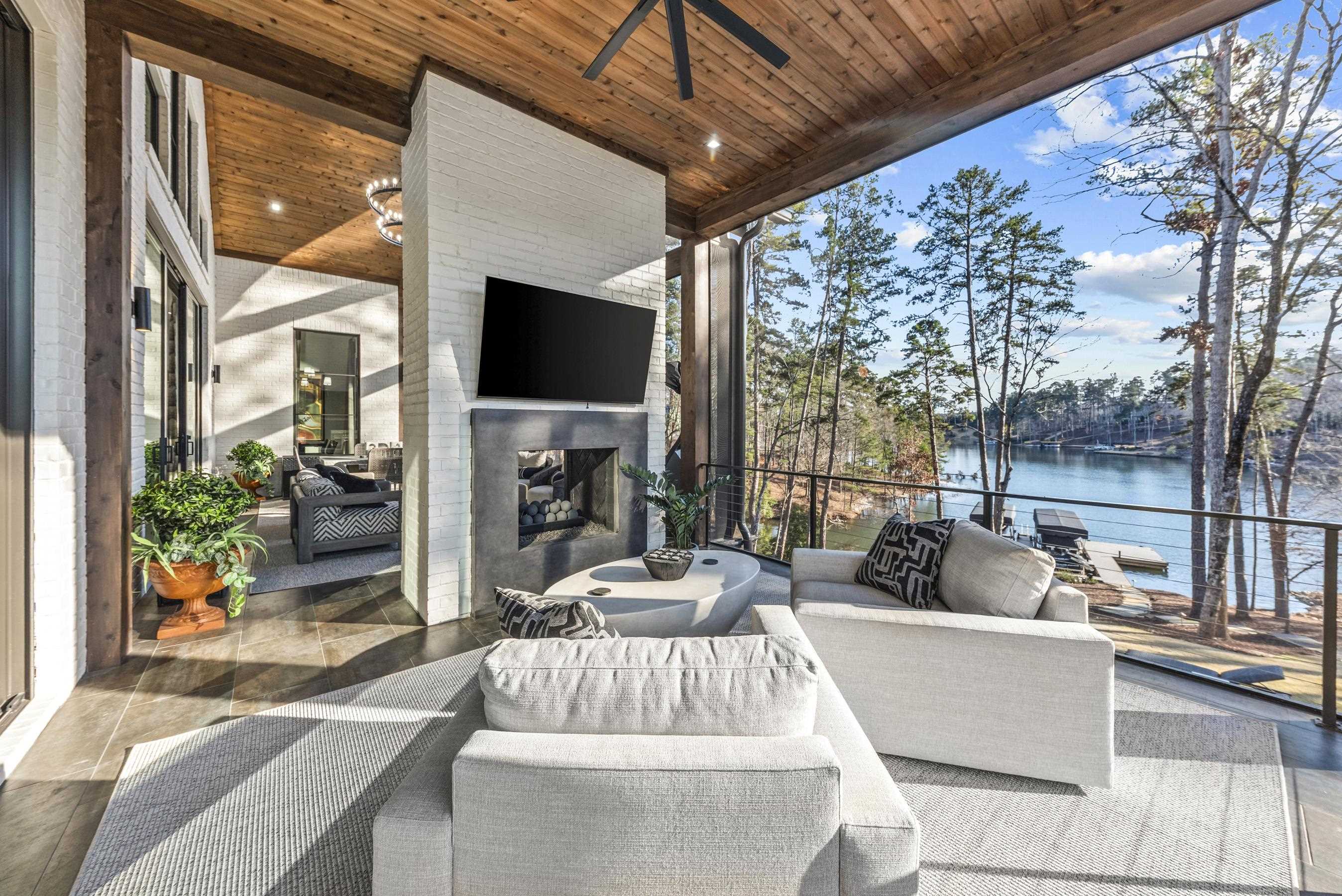 1131 NEARY RIDGE image 36