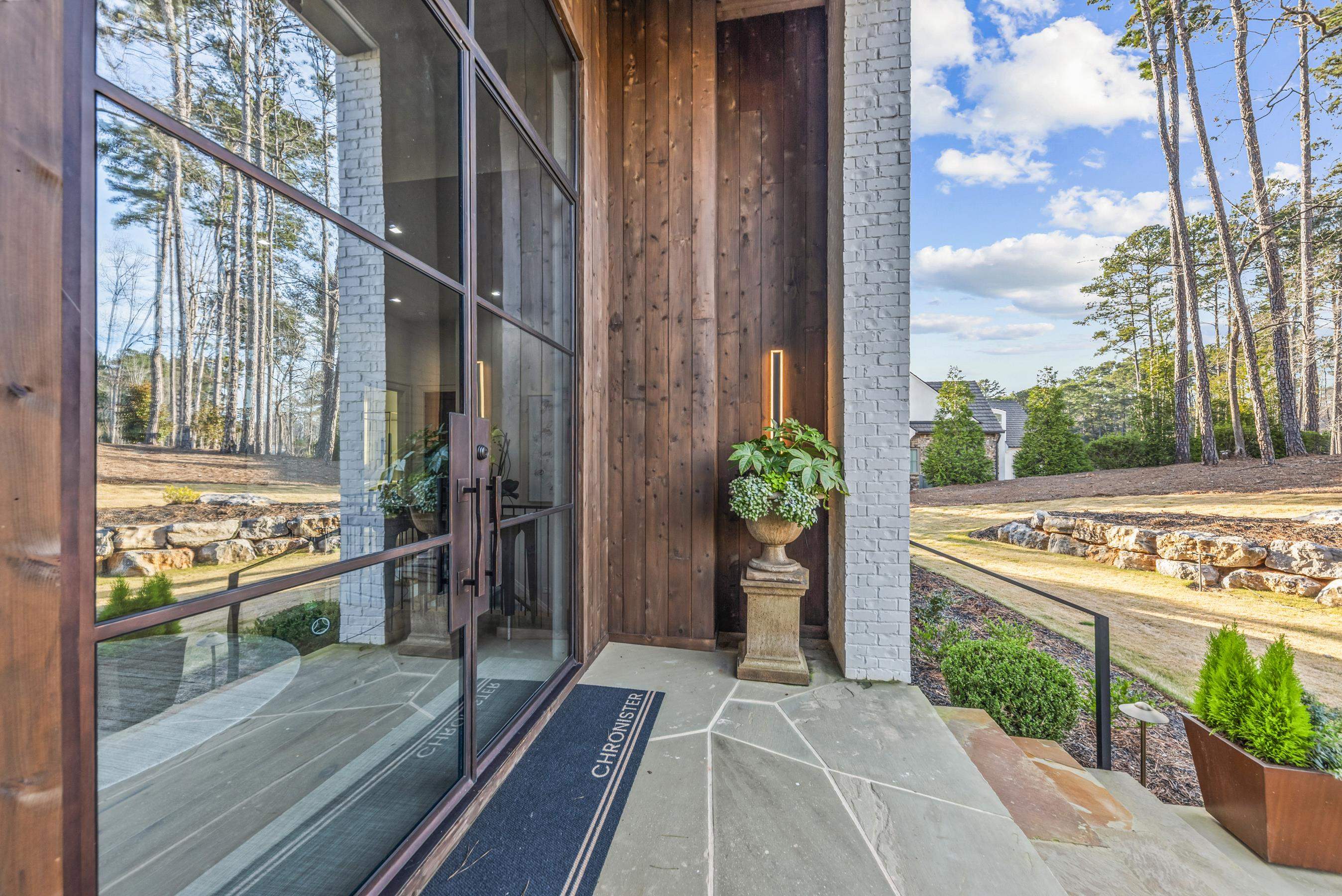 1131 NEARY RIDGE image 6