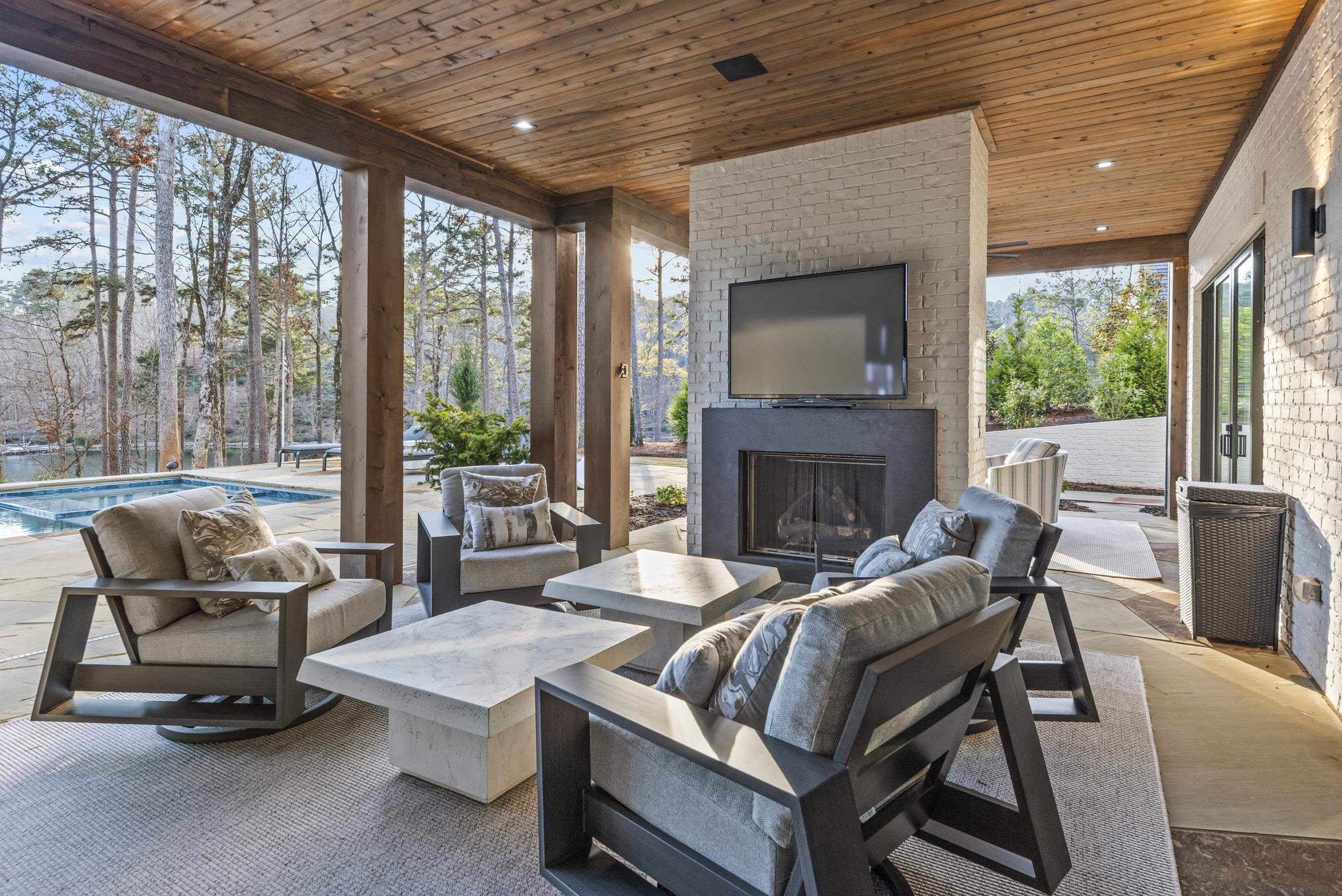 1131 NEARY RIDGE image 60