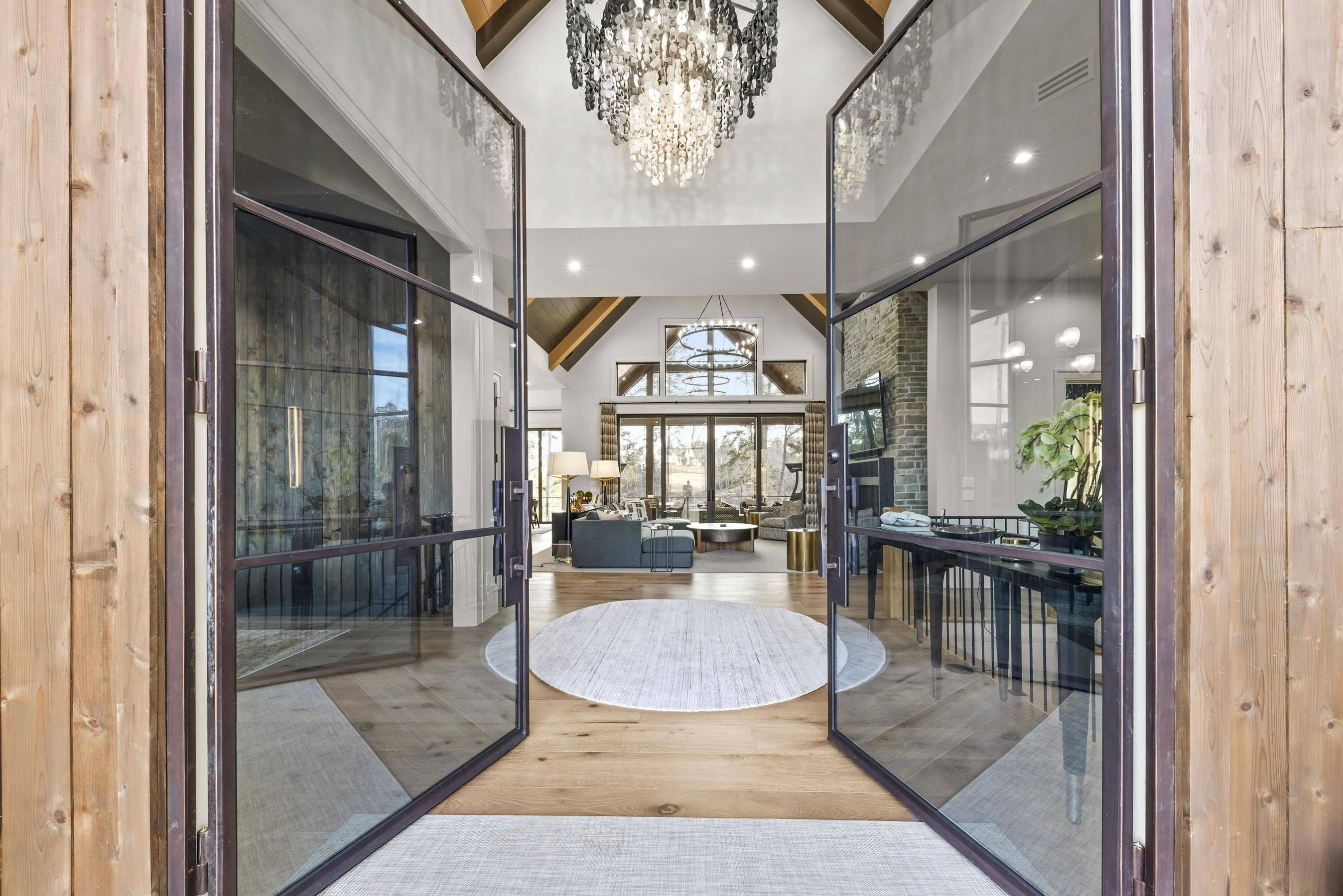 1131 NEARY RIDGE image 7