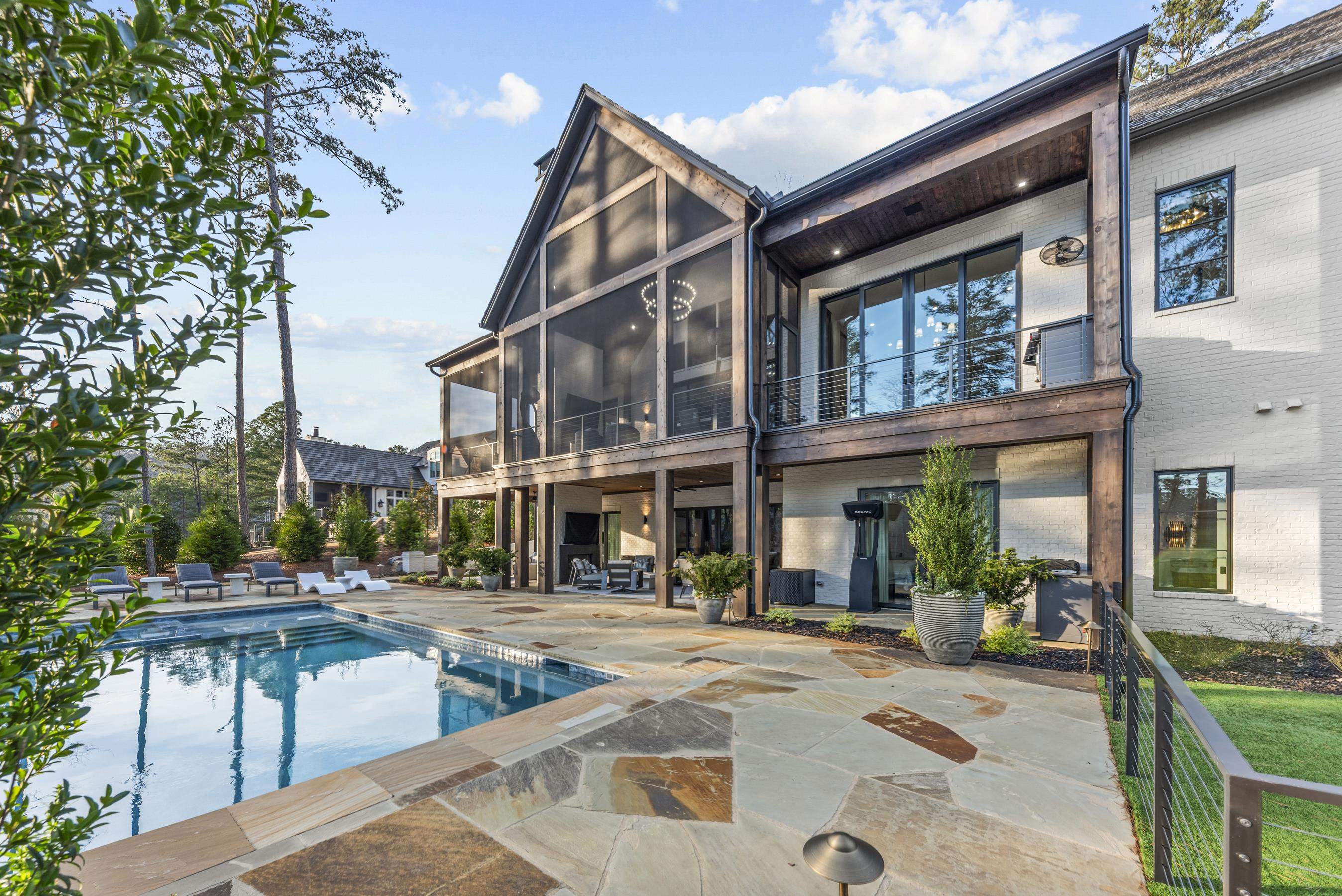 1131 NEARY RIDGE image 68