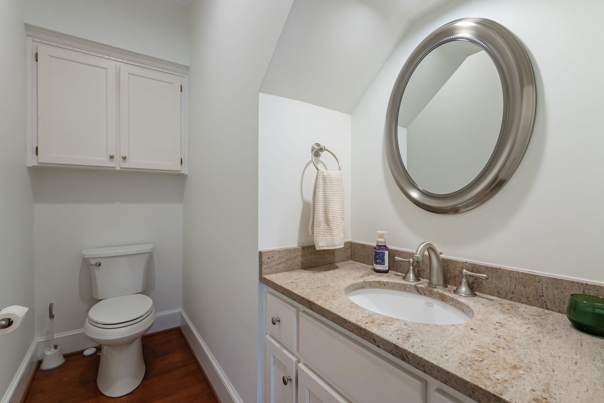 1030 VILLAGE LOOP image 12