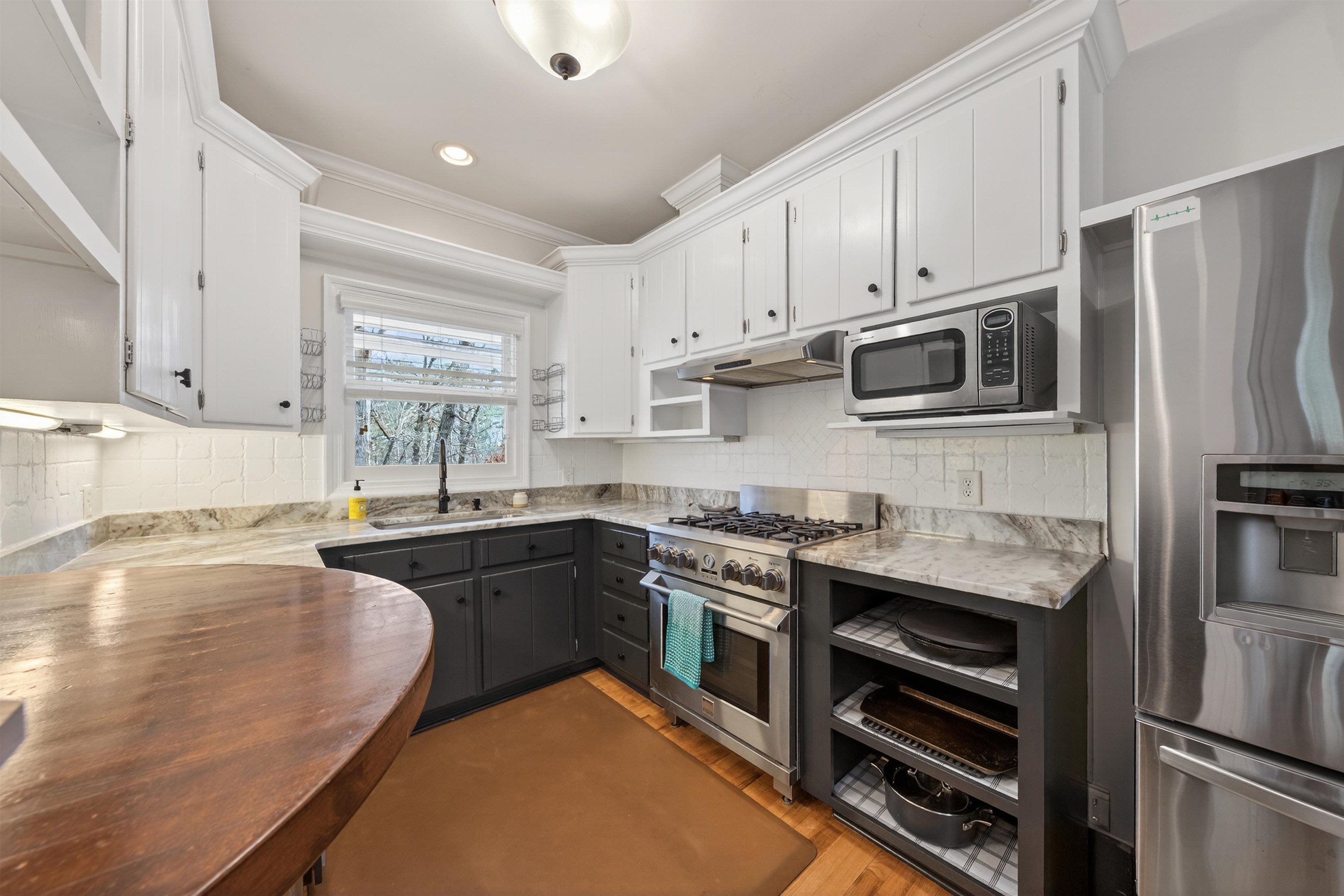 1091 MAPLE RIDGE WAY image 11