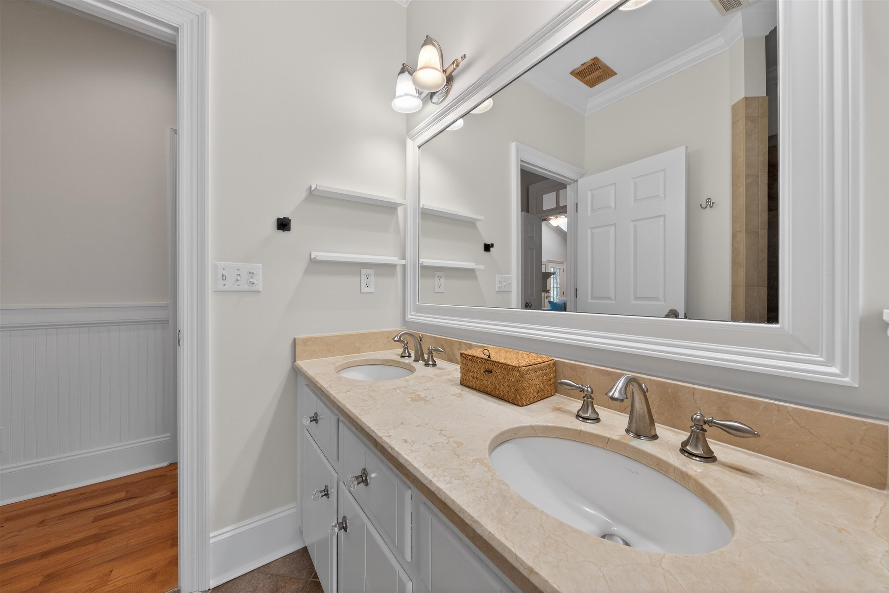 1091 MAPLE RIDGE WAY image 26