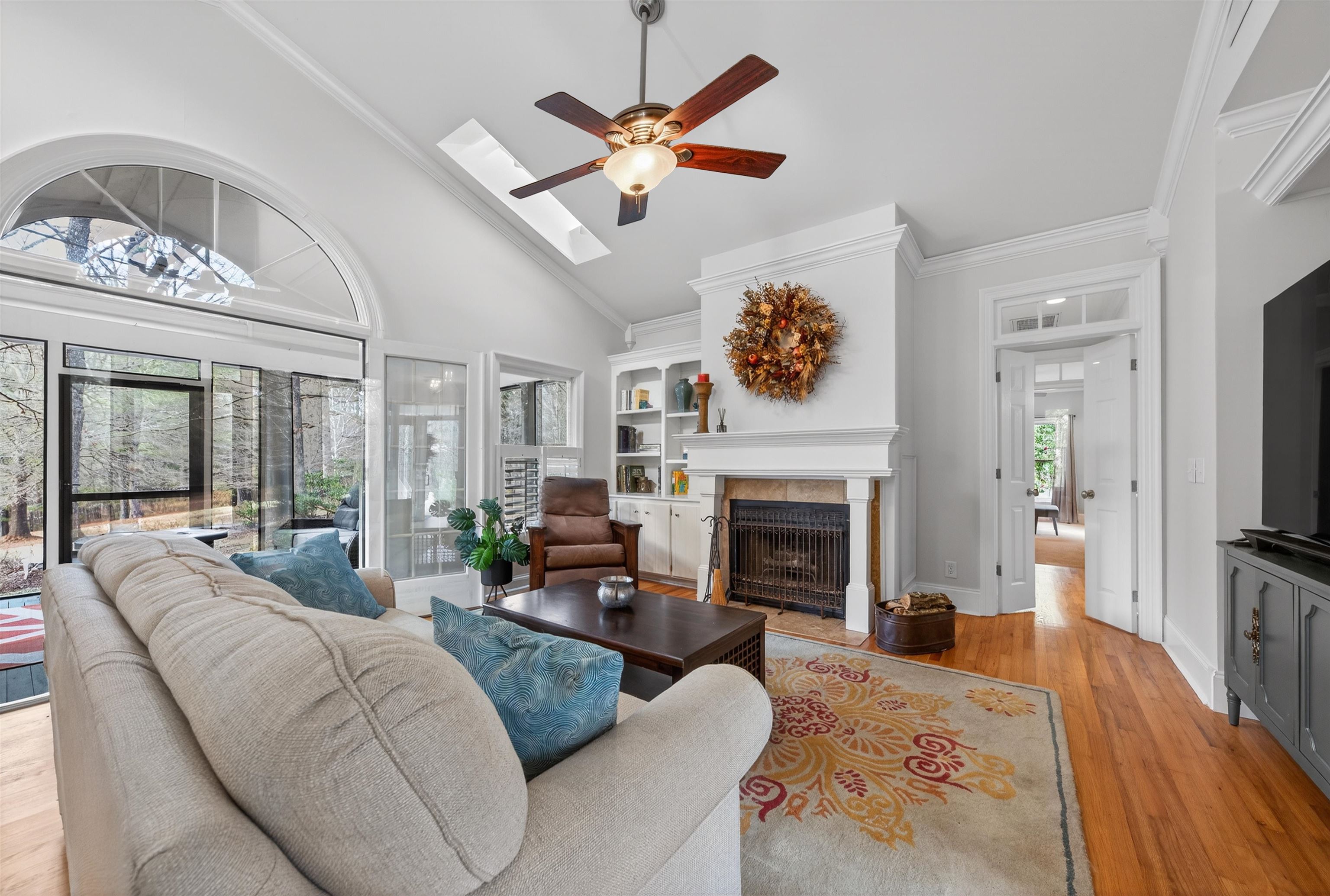 1091 MAPLE RIDGE WAY image 4