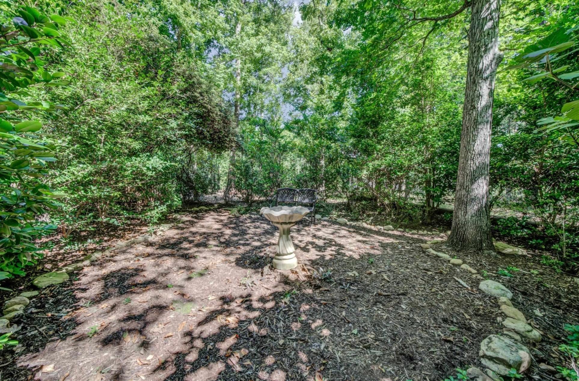 1091 MAPLE RIDGE WAY image 34